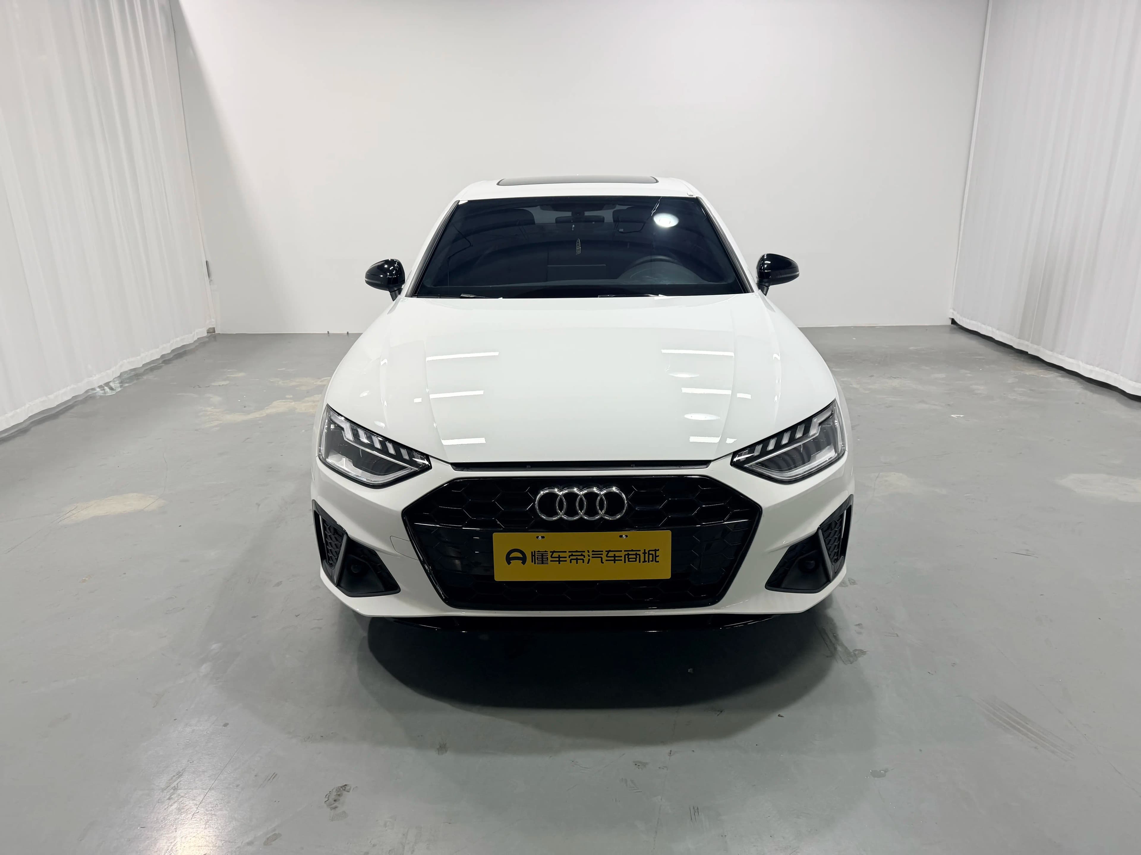 Audi A4L 2024 г. 28325 км. — фото 2