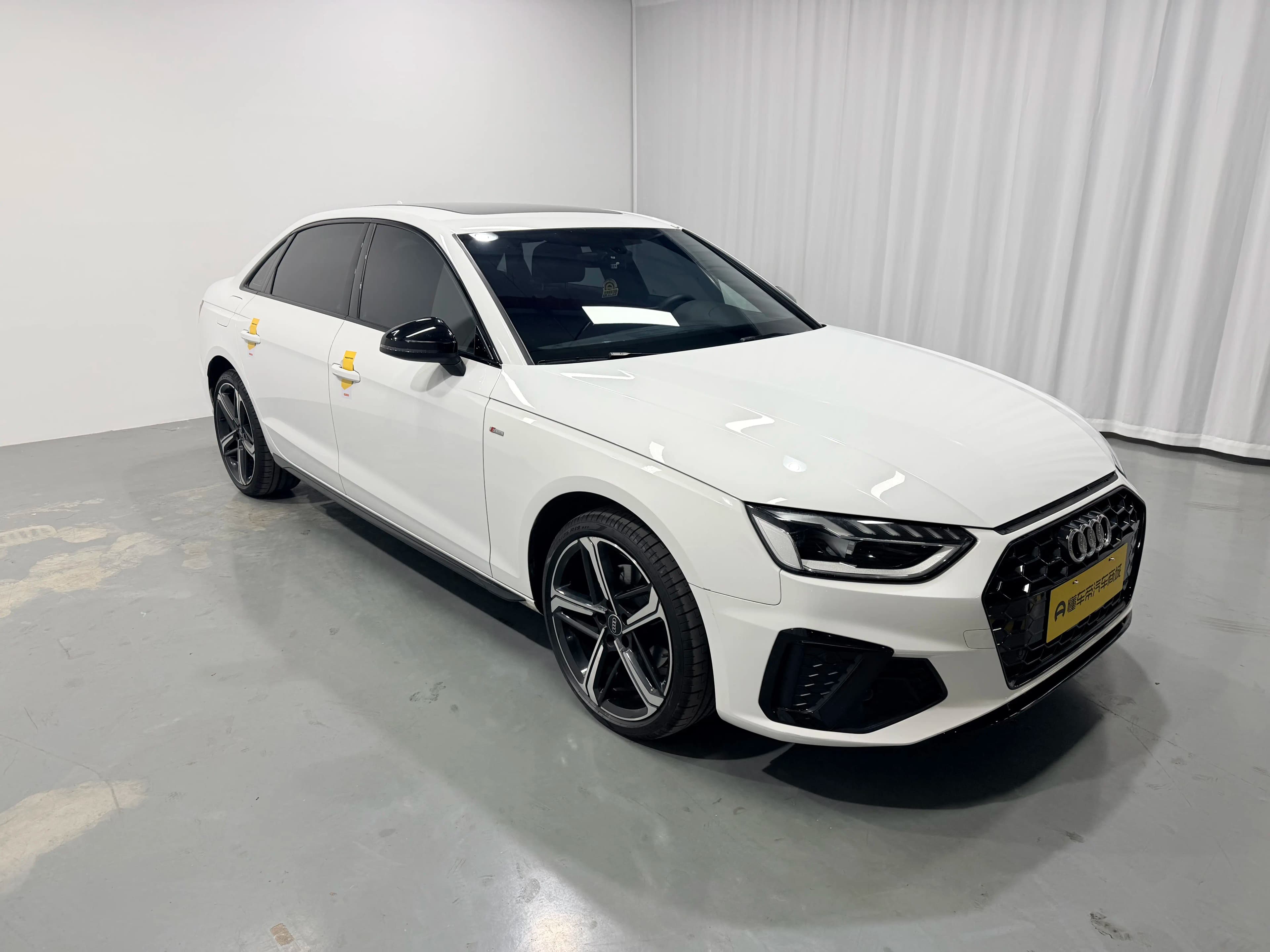 Audi A4L 2024 г. 28325 км. — фото 3