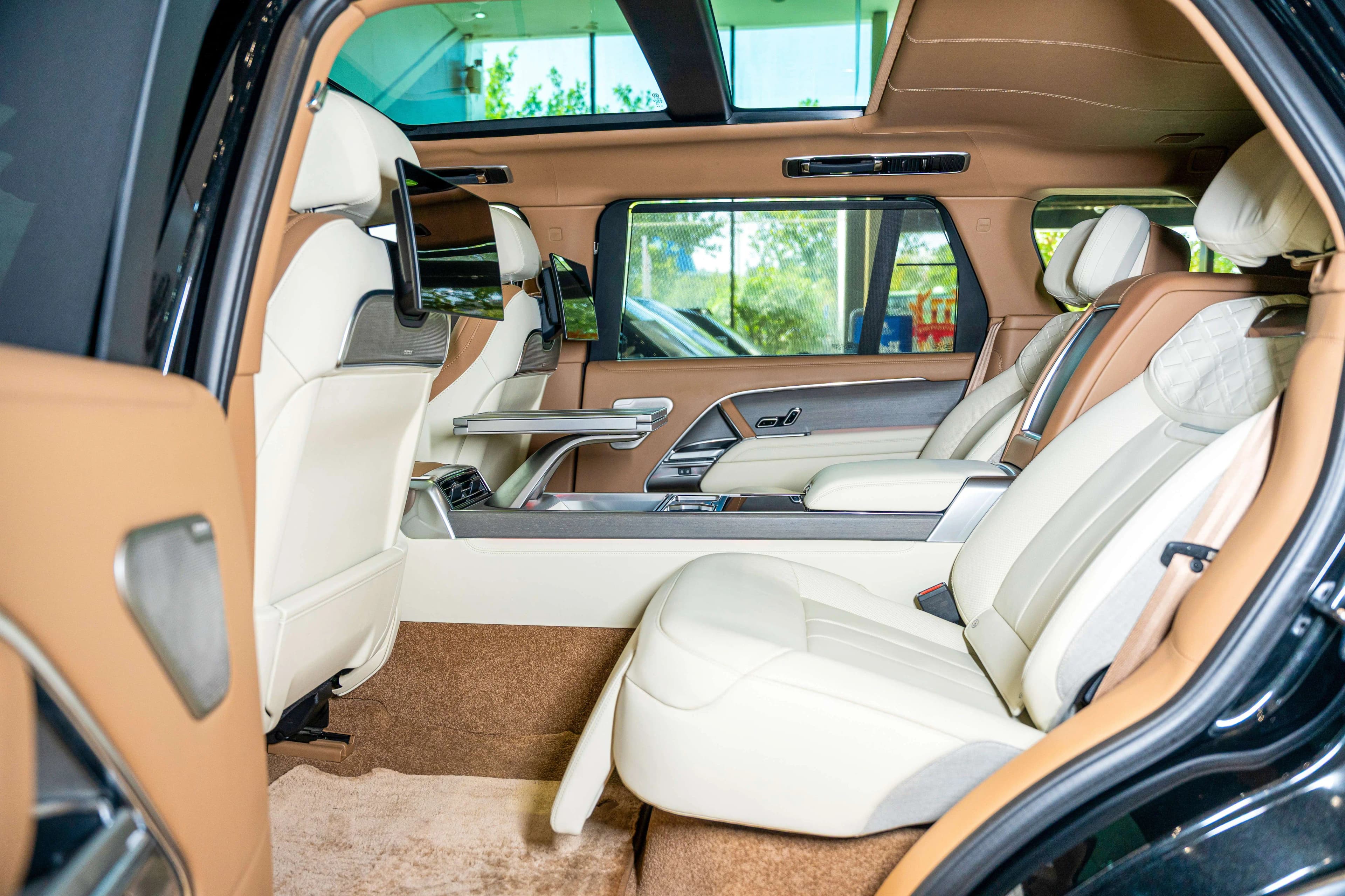 Land Rover Range rover 2024 г. 36703 км. — фото 19