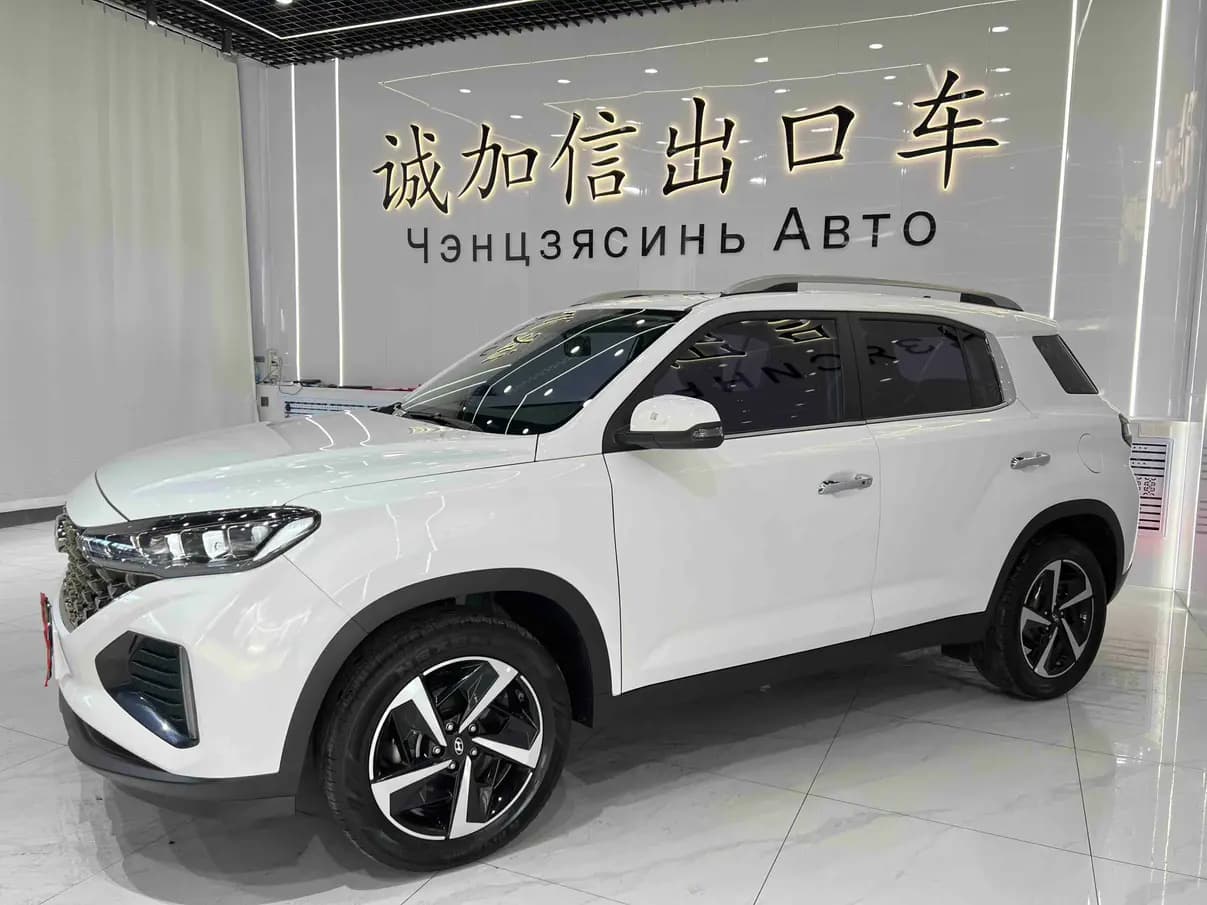 Hyundai ix35 2022 г. 23096 км.