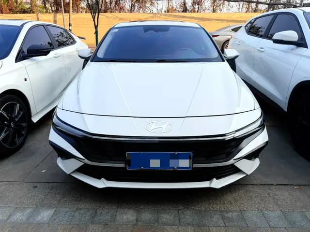 Hyundai Elantra 2023 г. 18067 км. — фото 2