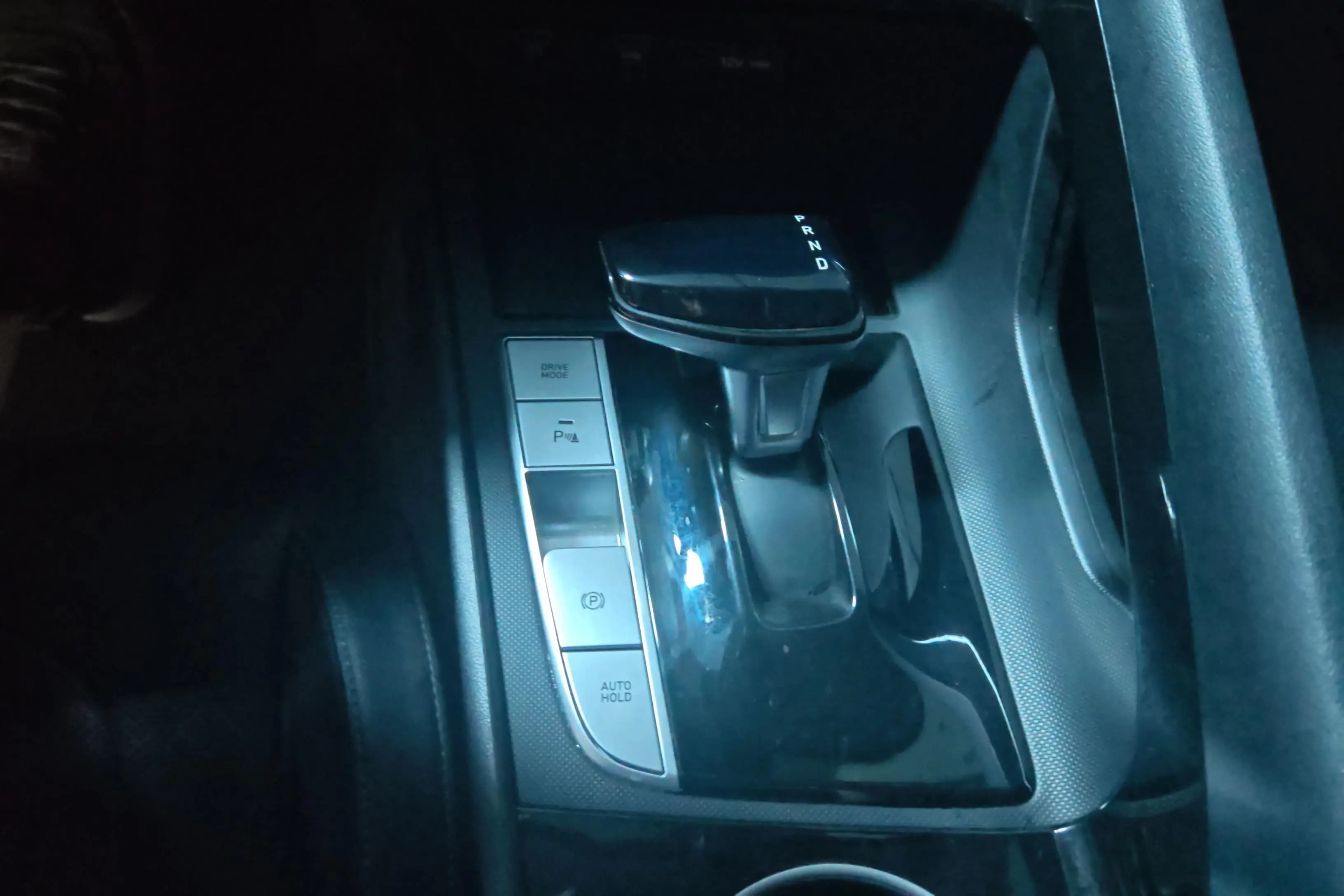 Hyundai Elantra 2021 г. 14568 км. — фото 16