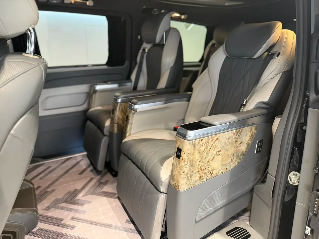 Mercedes-Benz Vito 2023 г. 23052 км. — фото 13