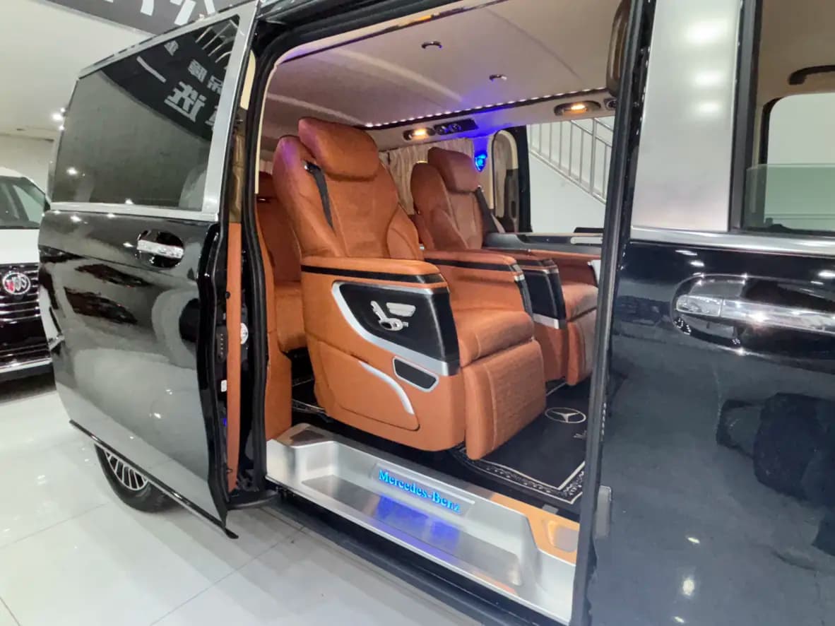 Mercedes-Benz Vito 2022 г. 76053 км. — фото 23