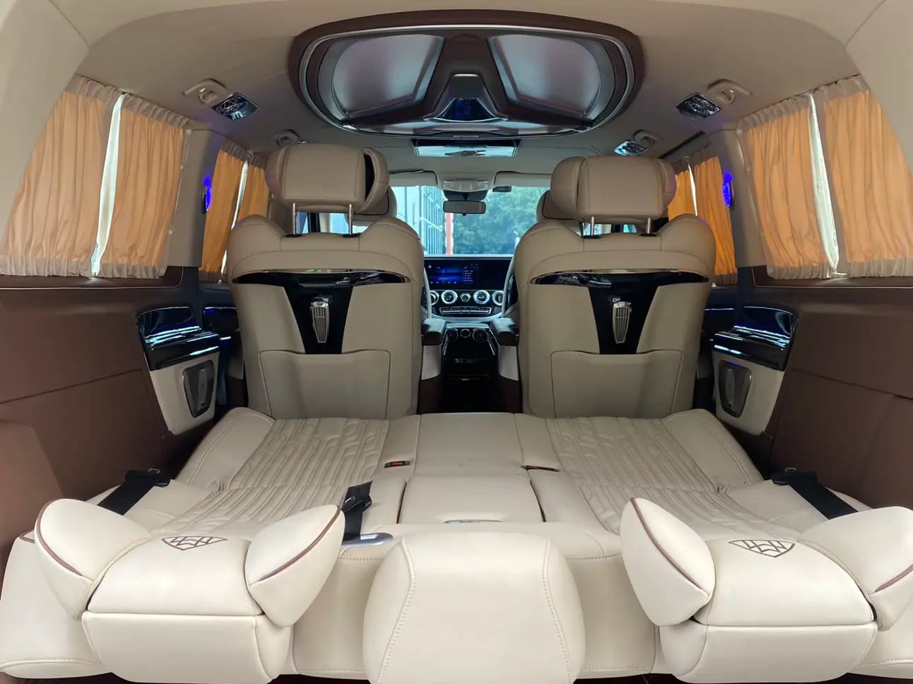 Mercedes-Benz Vito 2024 г. 45054 км. — фото 12