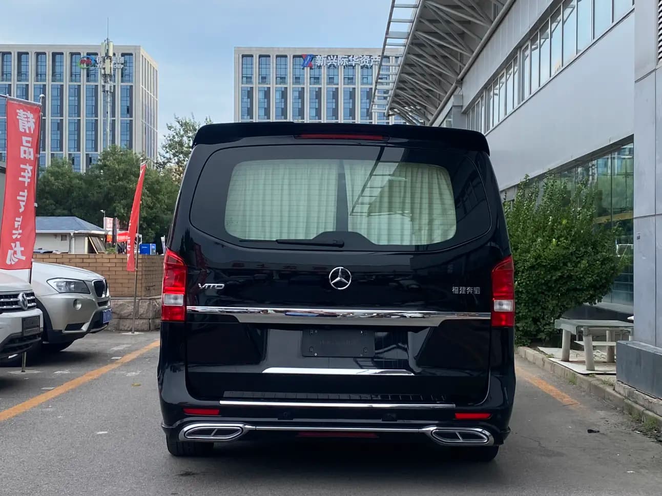 Mercedes-Benz Vito 2024 г. 45054 км. — фото 3