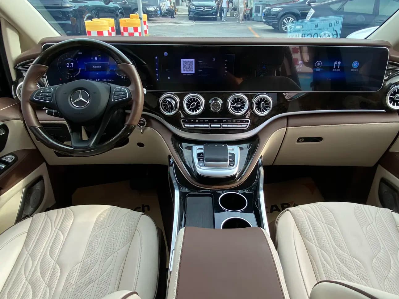 Mercedes-Benz Vito 2024 г. 45054 км. — фото 10