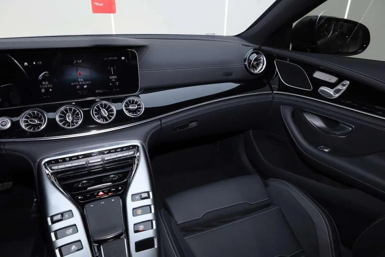 Mercedes-Benz AMG GT 2022 г. 32115 км. — фото 15