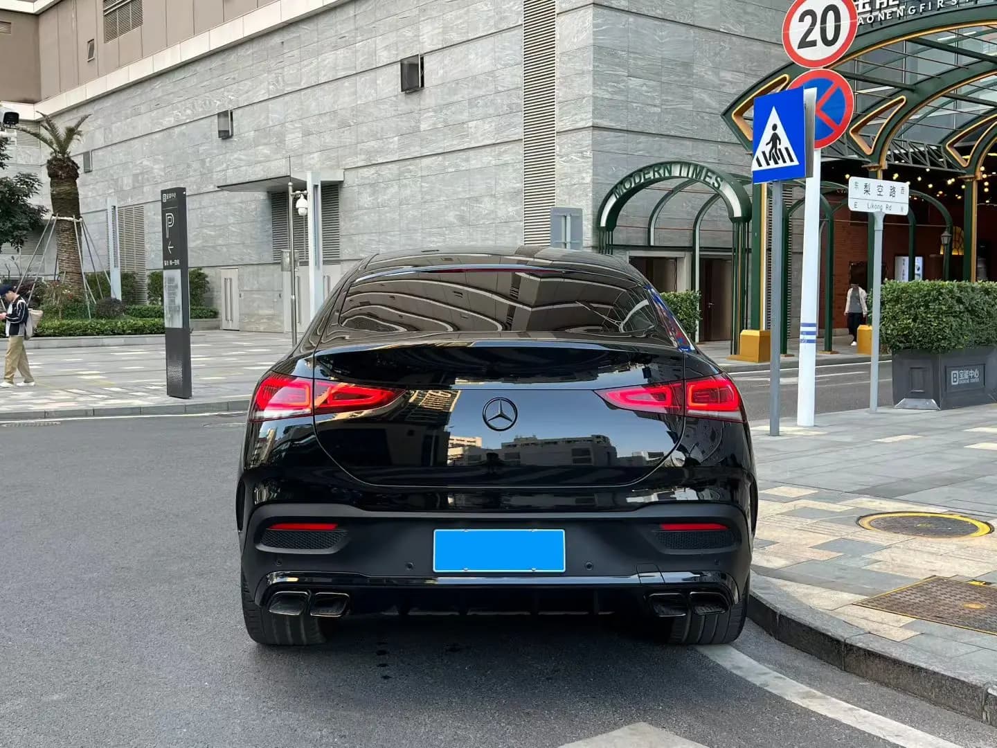 Mercedes-Benz GLE Coupe AMG 2023 г. 19039 км. — фото 5