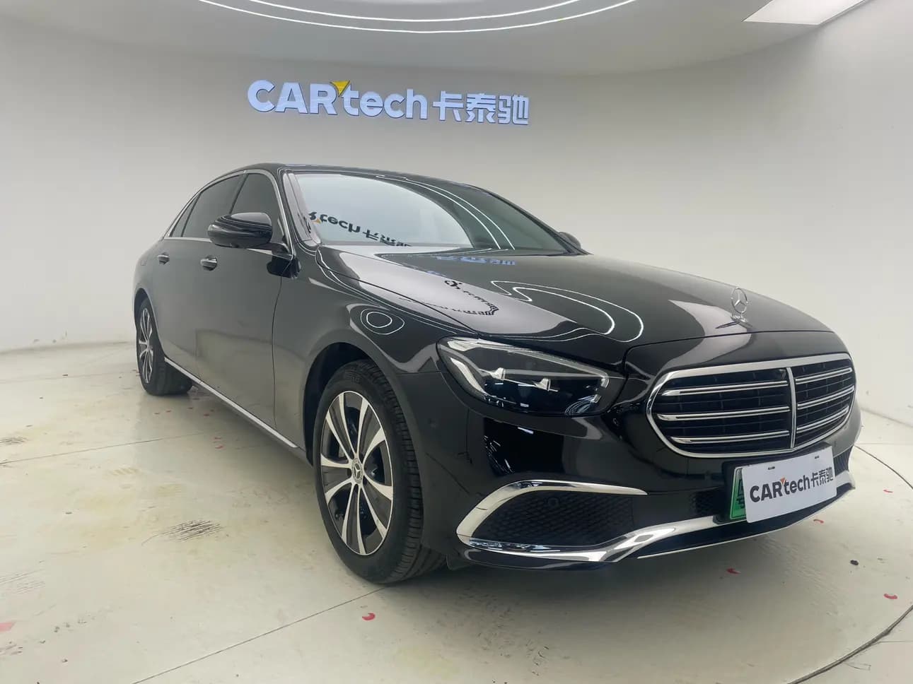 Mercedes-Benz E-Class PHEV 2023 г. 60143 км. — фото 3