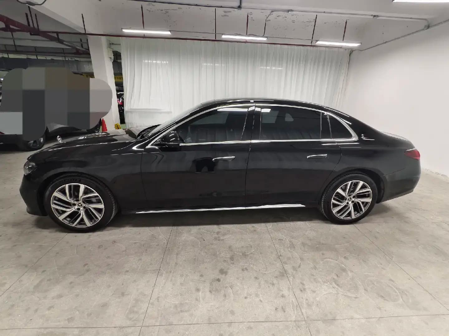 Mercedes-Benz E-Class 2024 г. 23574 км. — фото 4
