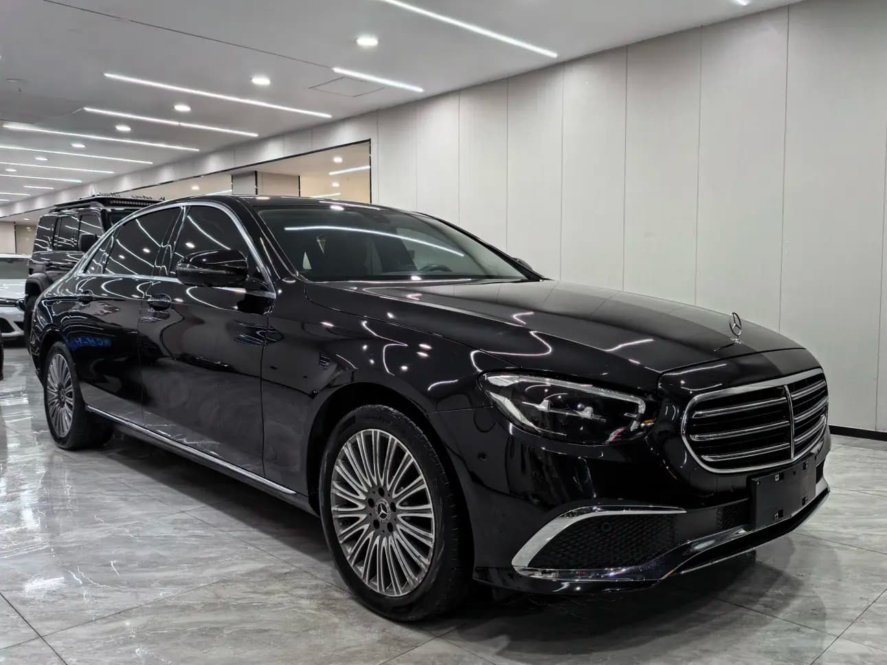 Mercedes-Benz E-Class 2021 г. 65130 км. — фото 3