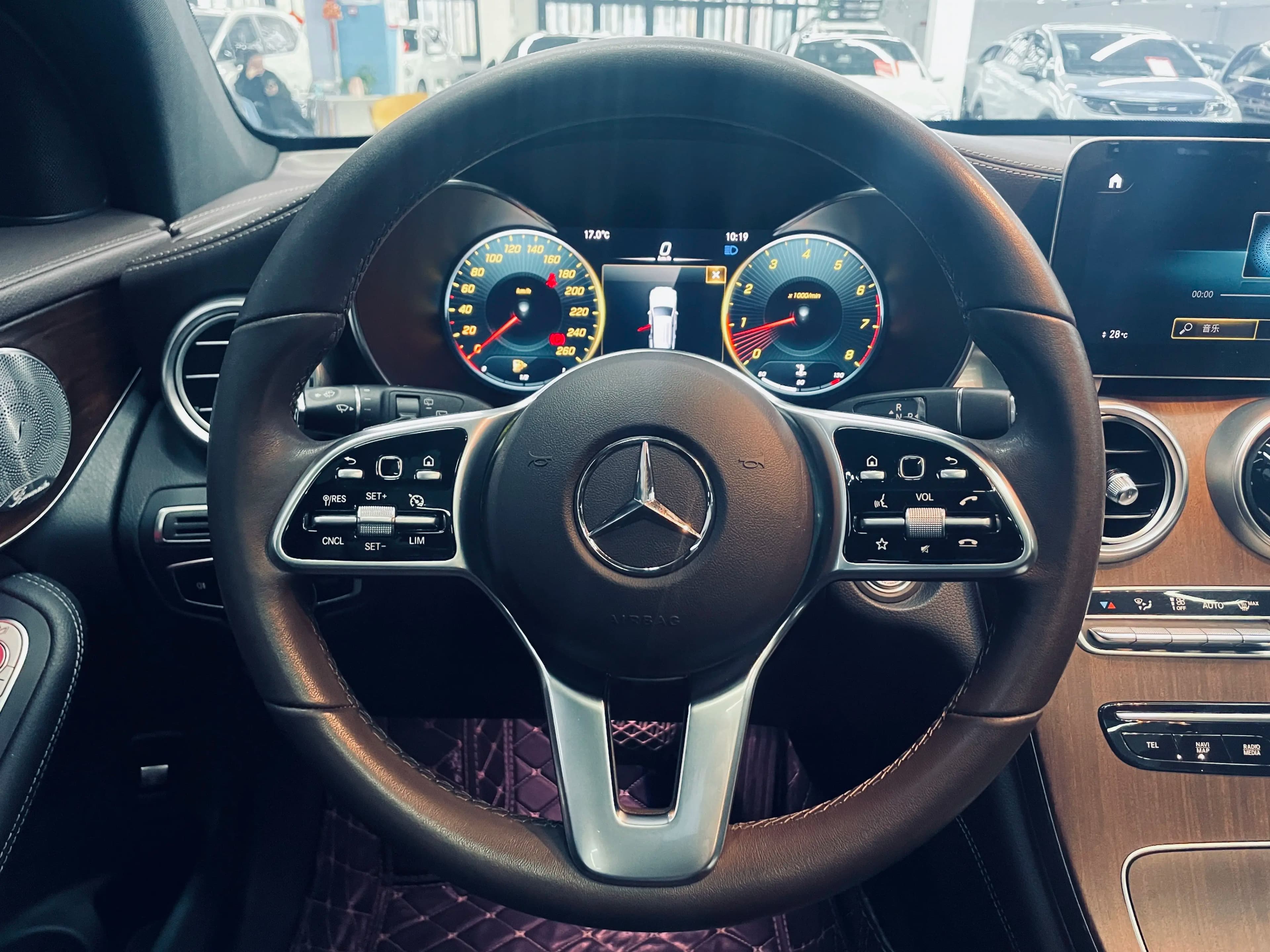 Mercedes-Benz GLC 2021 г. 90000 км. — фото 14