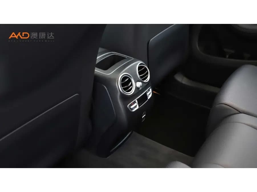 Mercedes-Benz GLC 2023 г. 27100 км. — фото 4