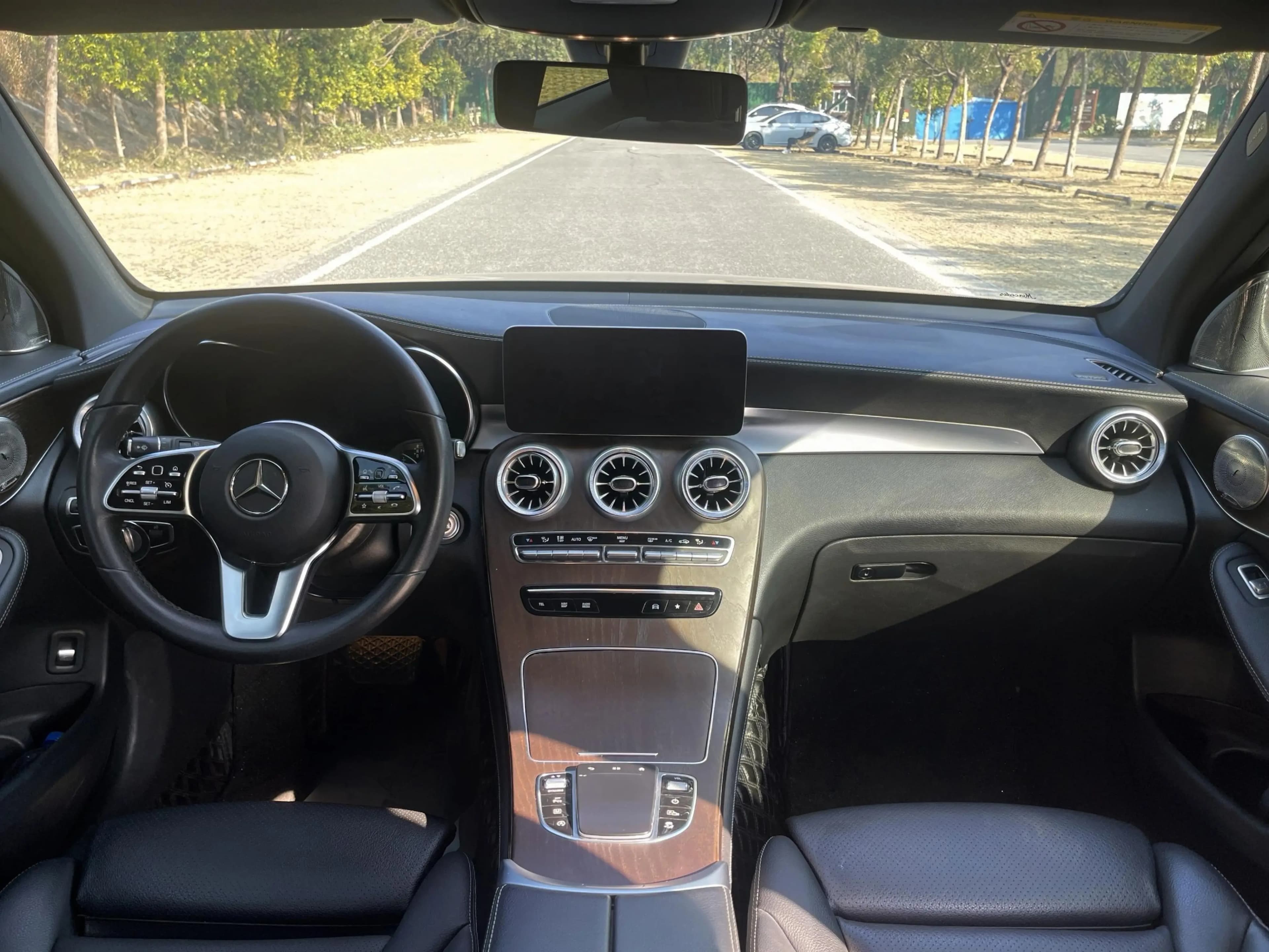 Mercedes-Benz GLC 2021 г. 88063 км. — фото 12