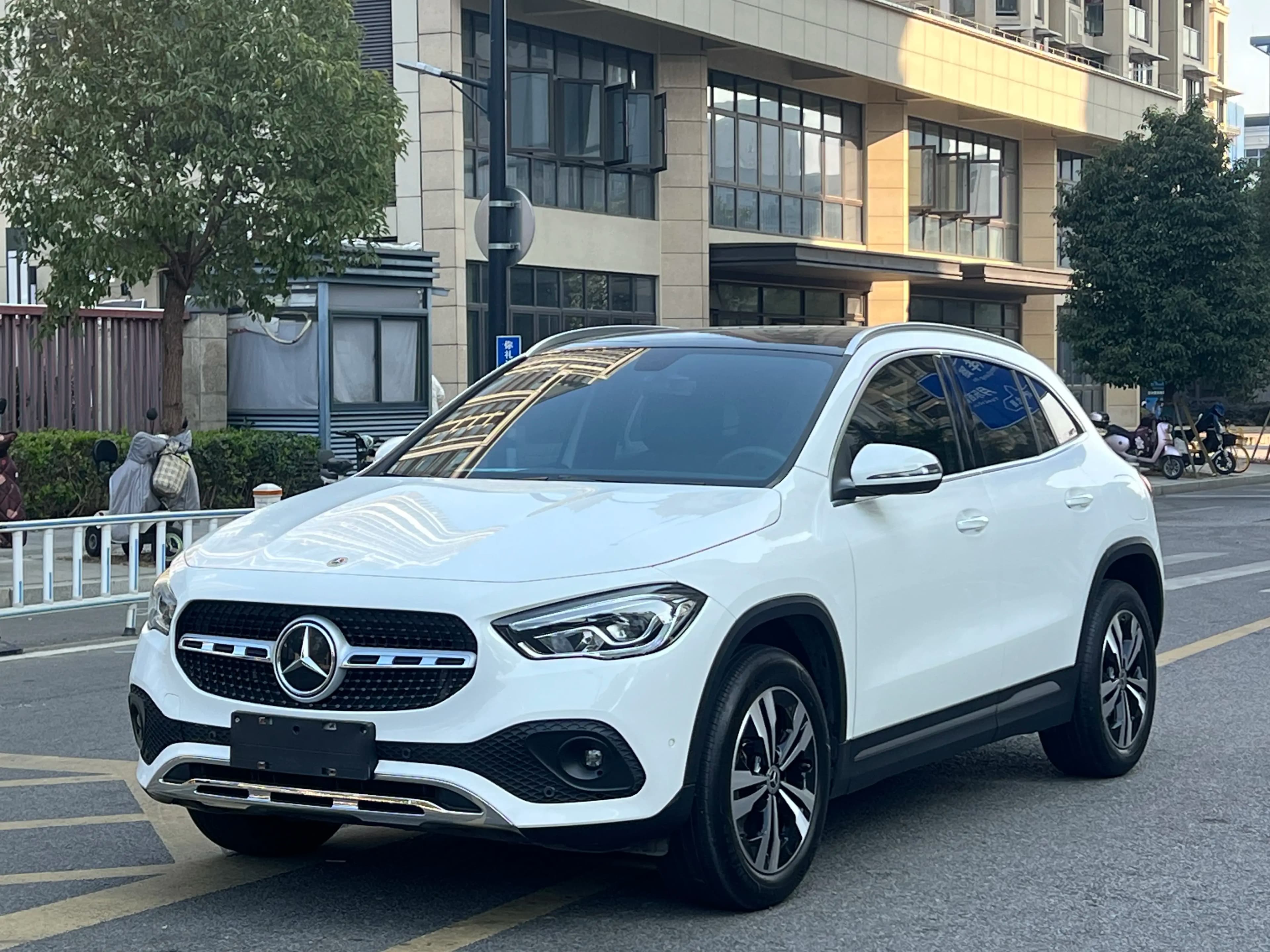 Mercedes-Benz GLA 2021 г. 43034 км.