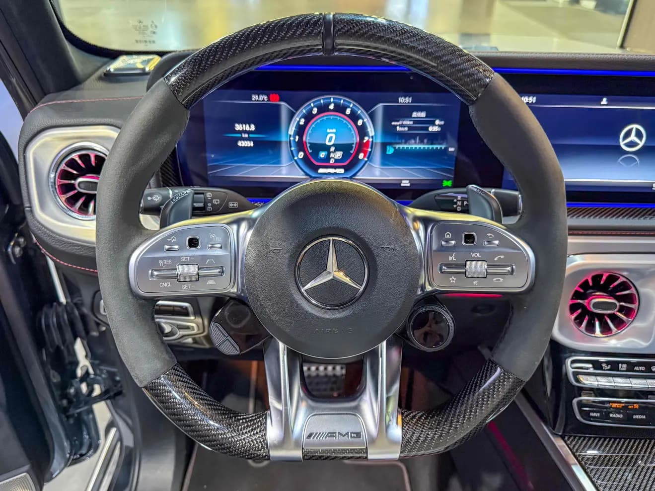 Mercedes-Benz G-Class AMG 2023 г. 43070 км. — фото 20