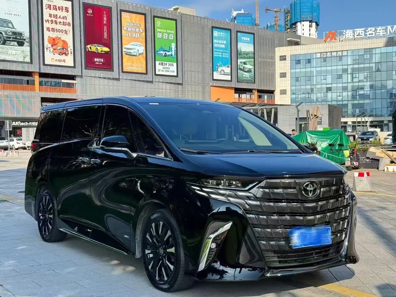Toyota Alphard 2024 г. 35136 км. — фото 3