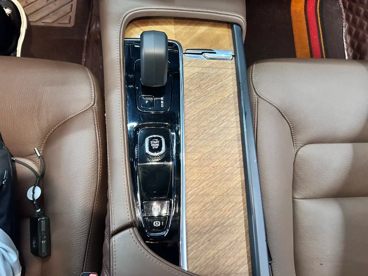 Volvo S90 2023 г. 40010 км. — фото 6