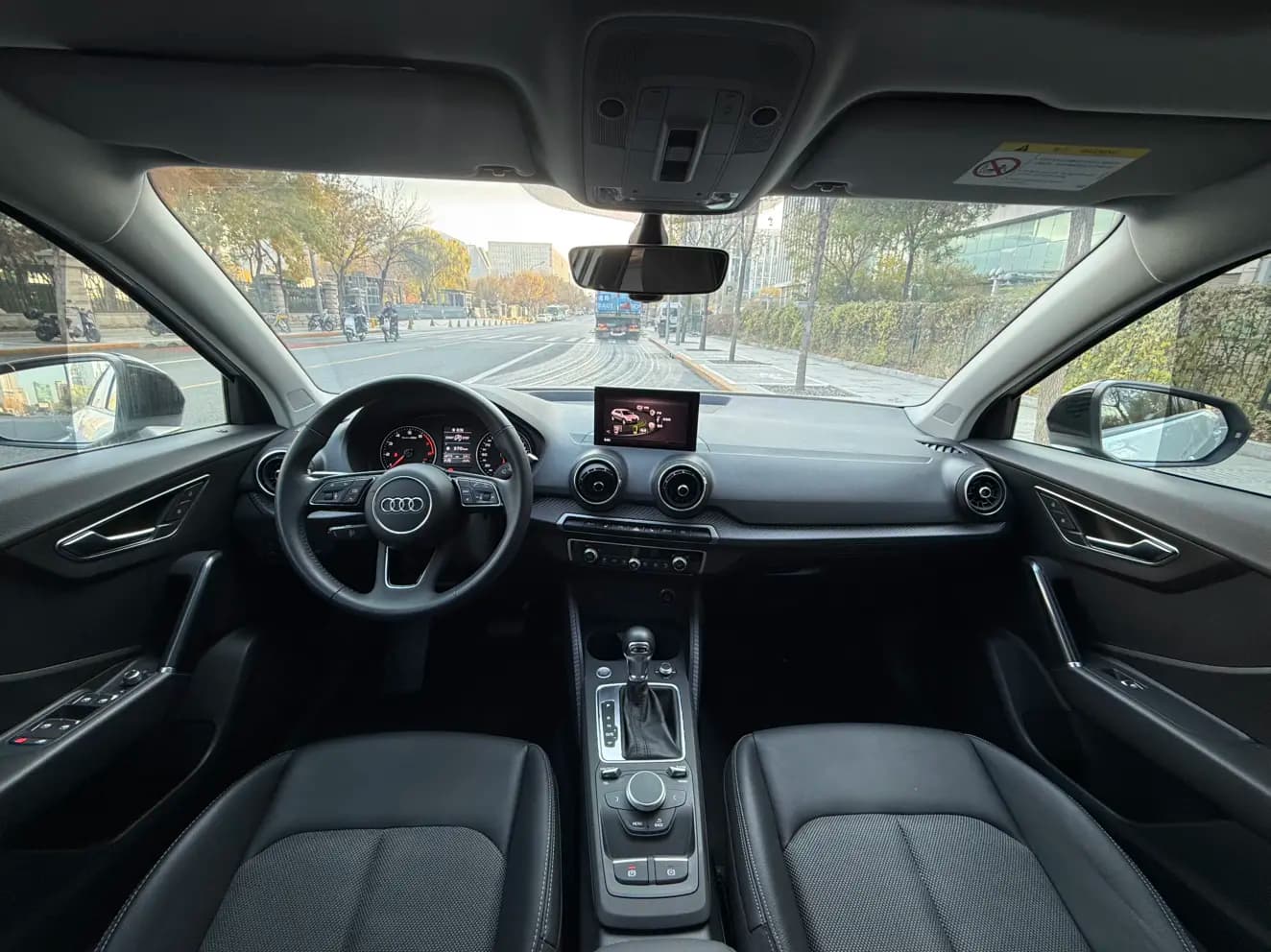 Audi Q2L 2021 г. 40050 км. — фото 13