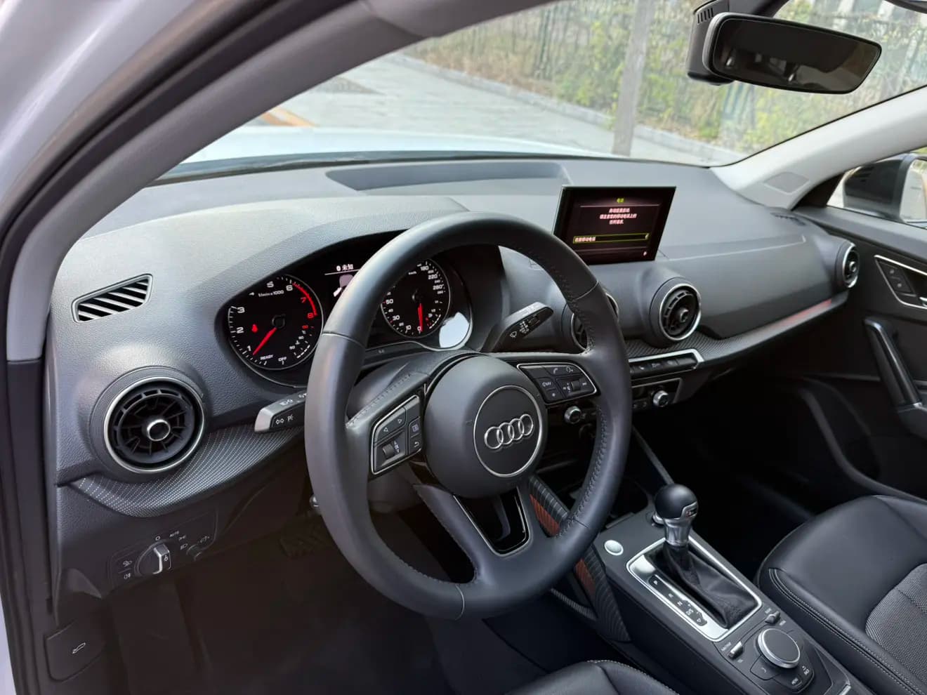 Audi Q2L 2021 г. 40050 км. — фото 19