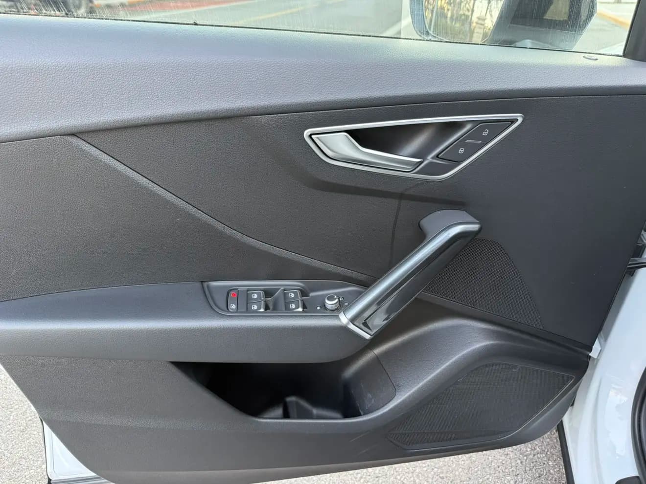 Audi Q2L 2021 г. 40050 км. — фото 24