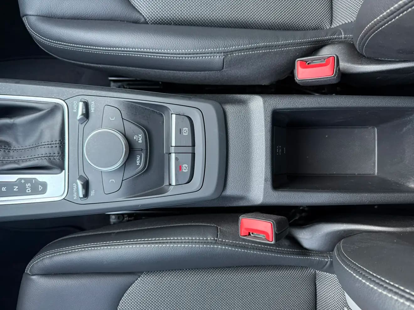 Audi Q2L 2021 г. 40050 км. — фото 9