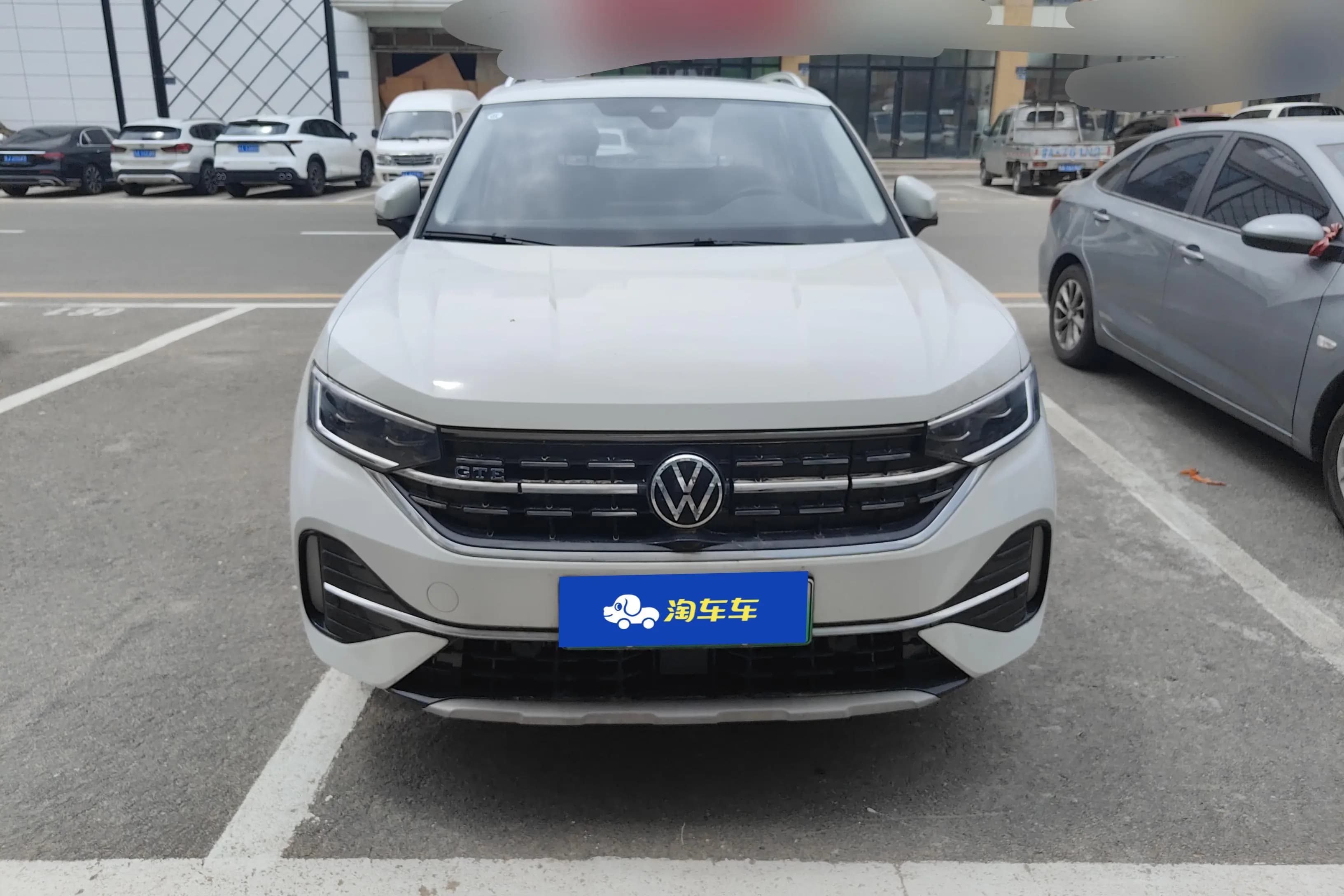 Volkswagen Tayron GTE 2023 г. 12947 км. — фото 2