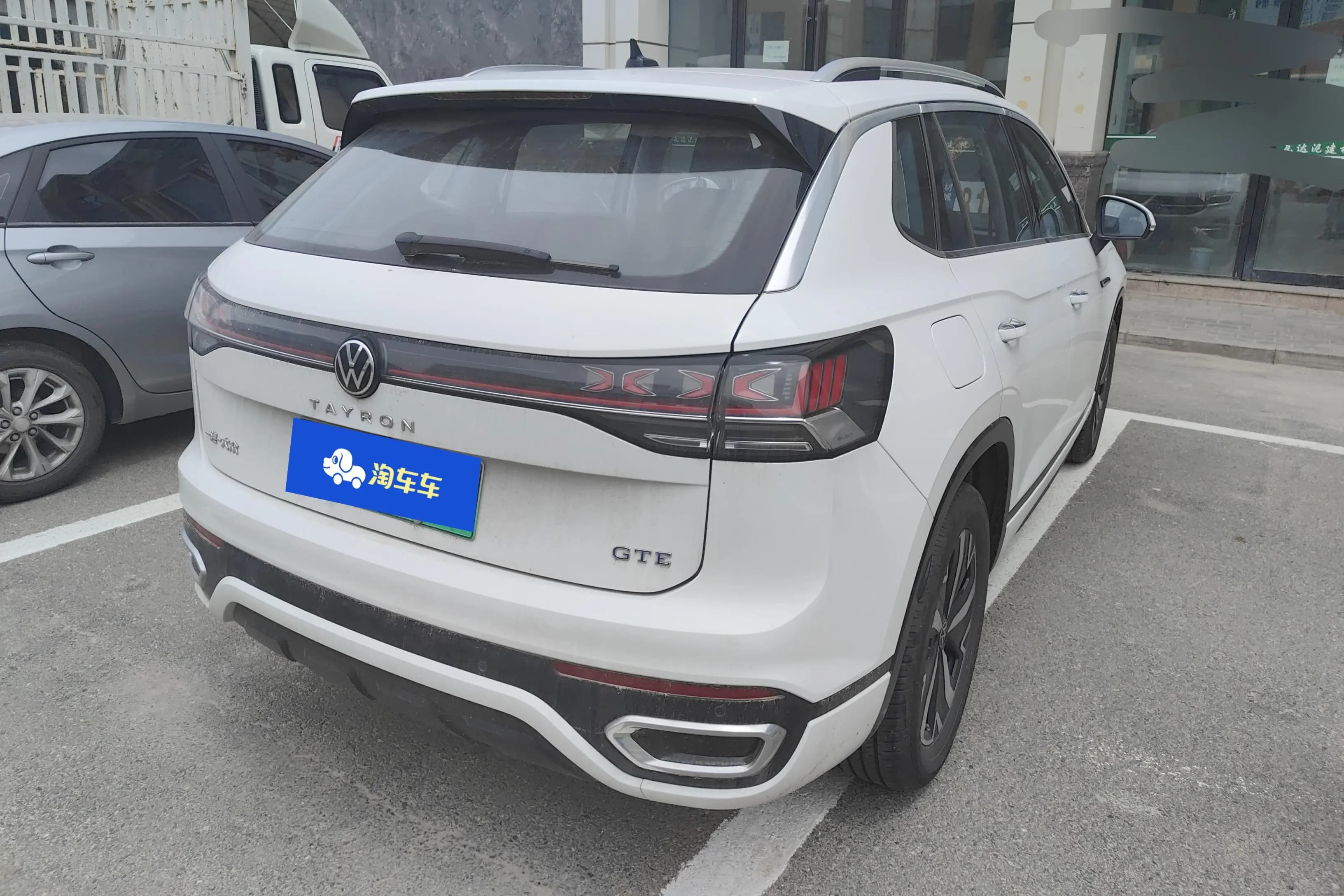 Volkswagen Tayron GTE 2023 г. 12947 км. — фото 3