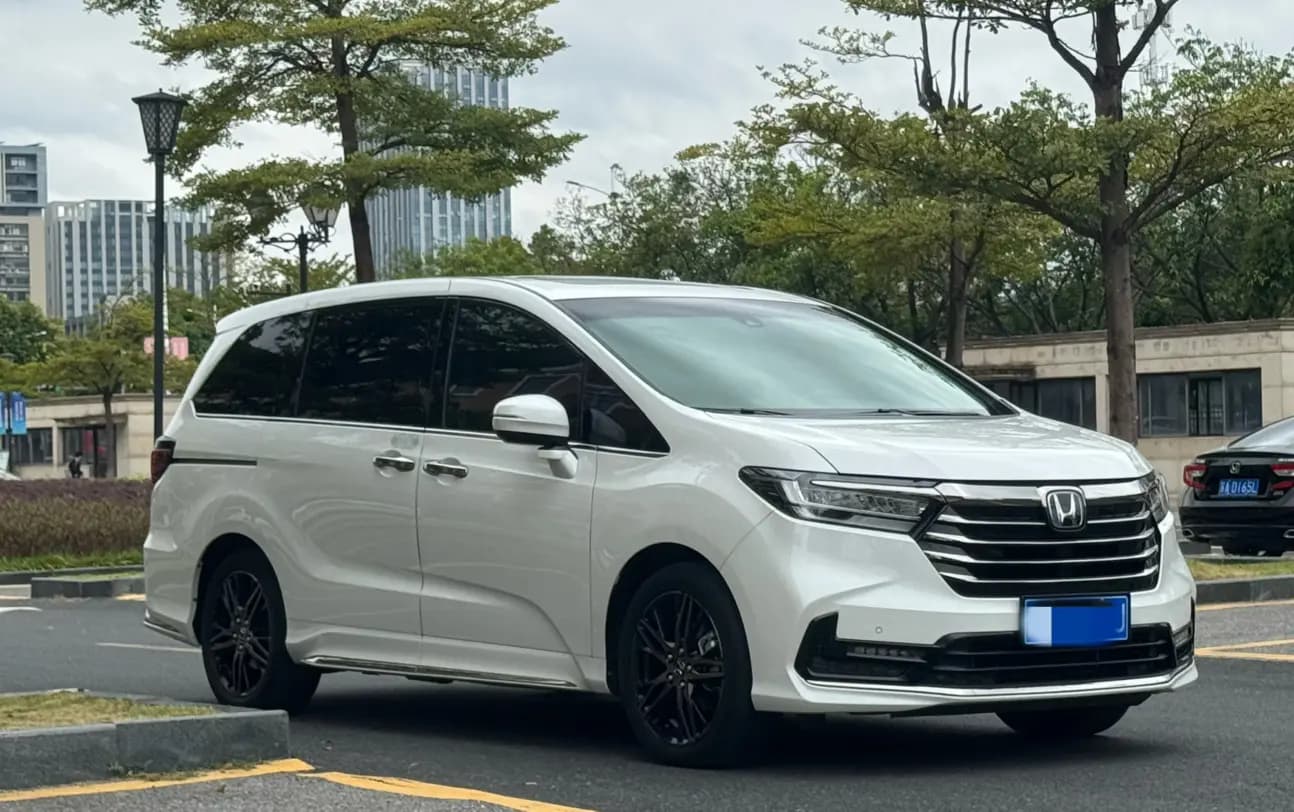 Honda Odyssey 2022 г. 65011 км. — фото 3
