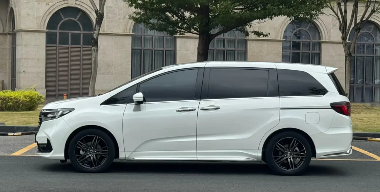 Honda Odyssey 2022 г. 65011 км. — фото 4