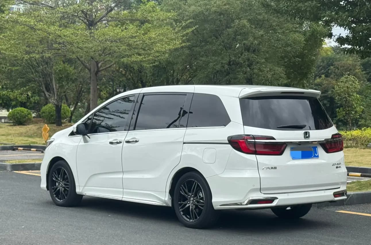 Honda Odyssey 2022 г. 65011 км. — фото 5