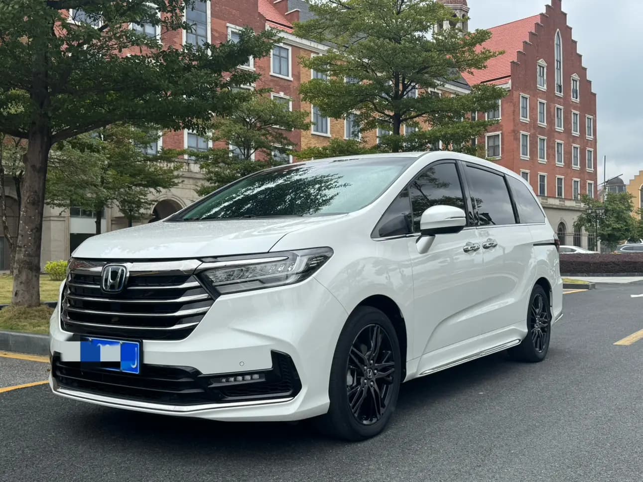 Honda Odyssey 2022 г. 65011 км. — фото 8