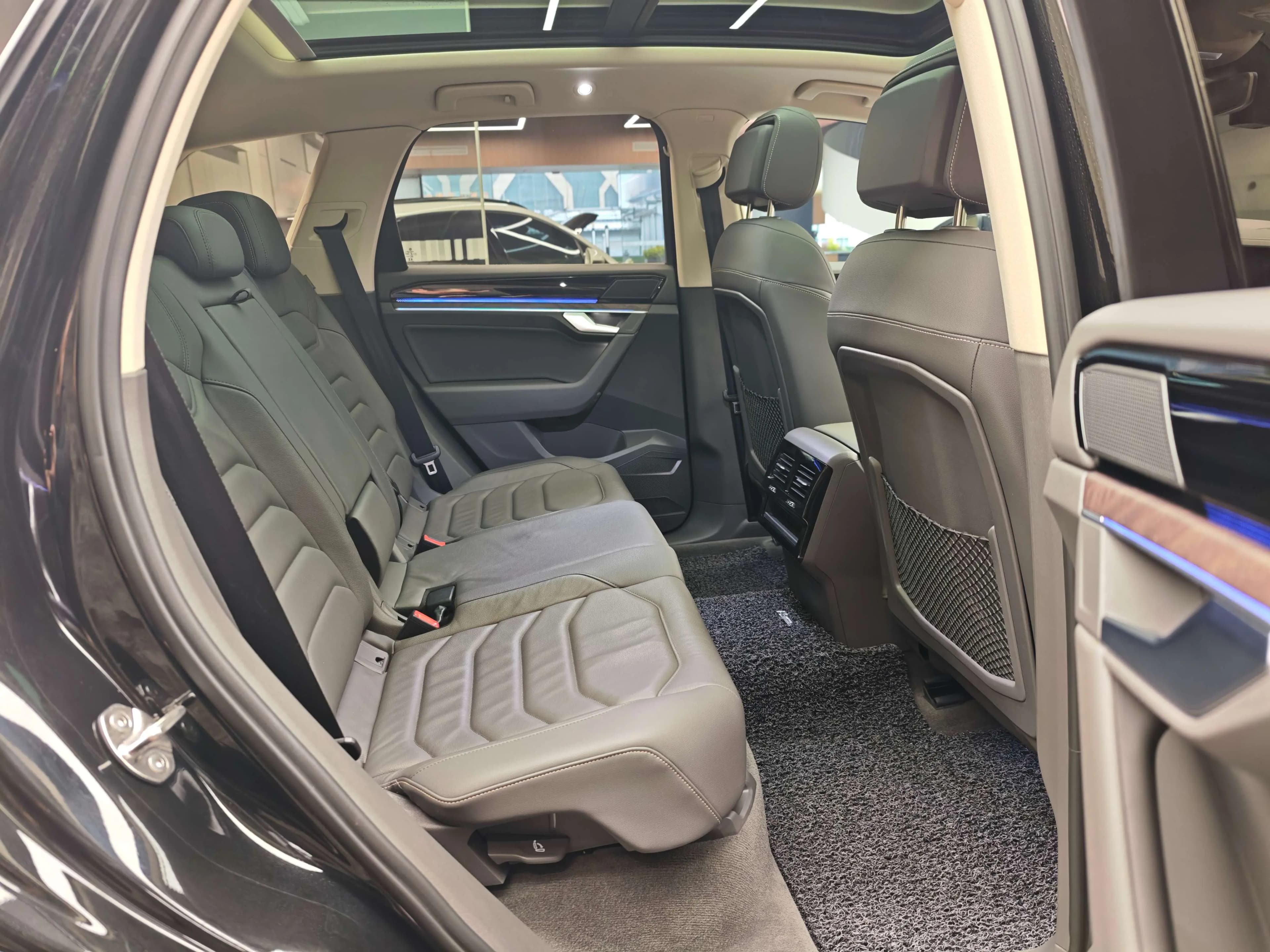 Volkswagen Touareg 2024 г. 18111 км. — фото 19