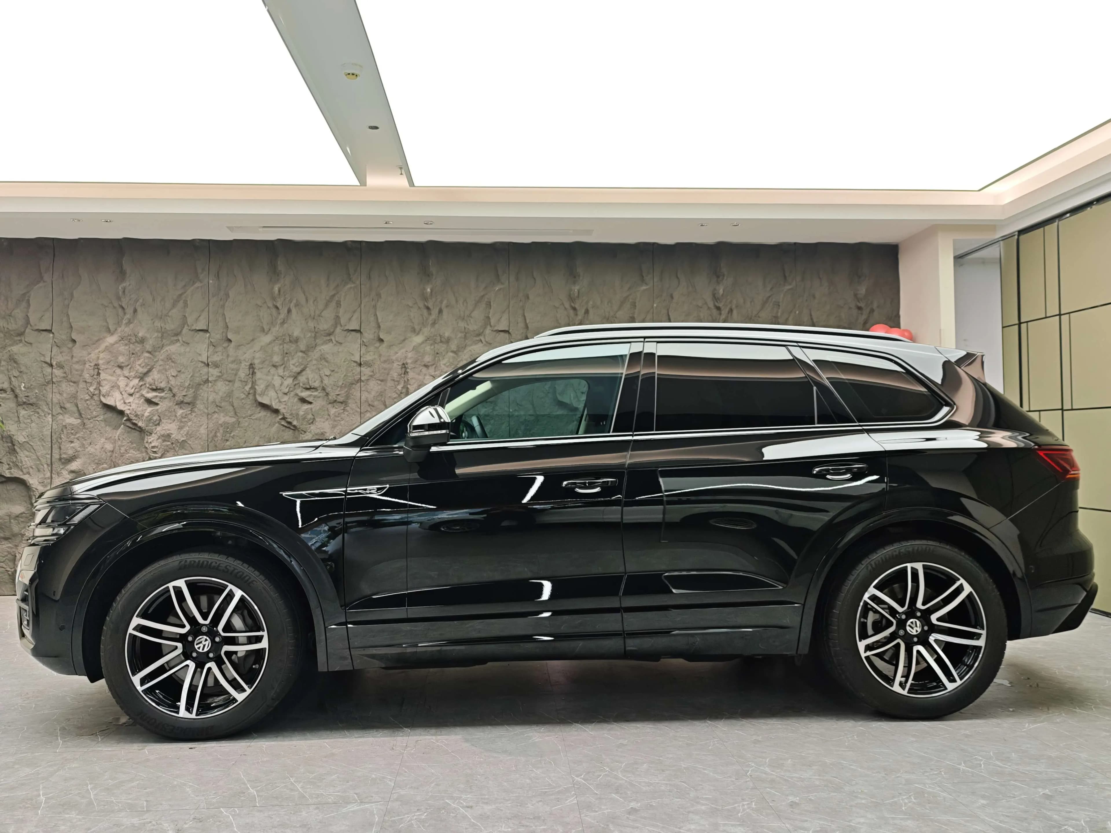 Volkswagen Touareg 2024 г. 18111 км. — фото 3