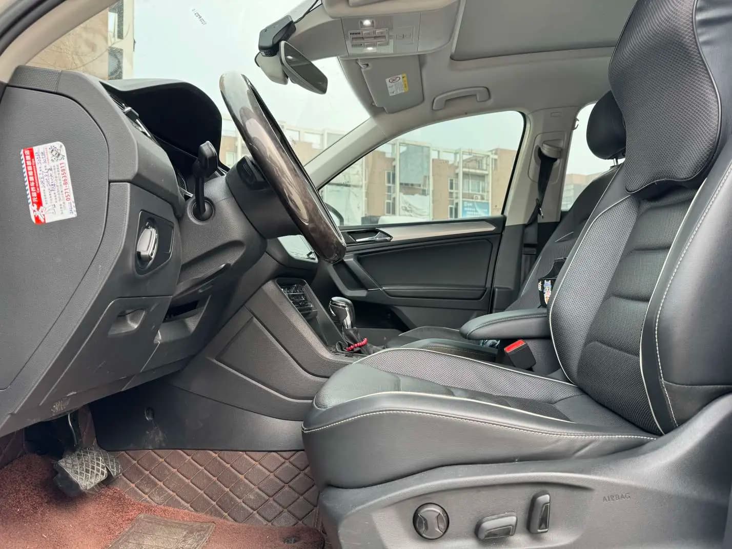 Volkswagen Tiguan L PHEV 2021 г. 55101 км. — фото 12