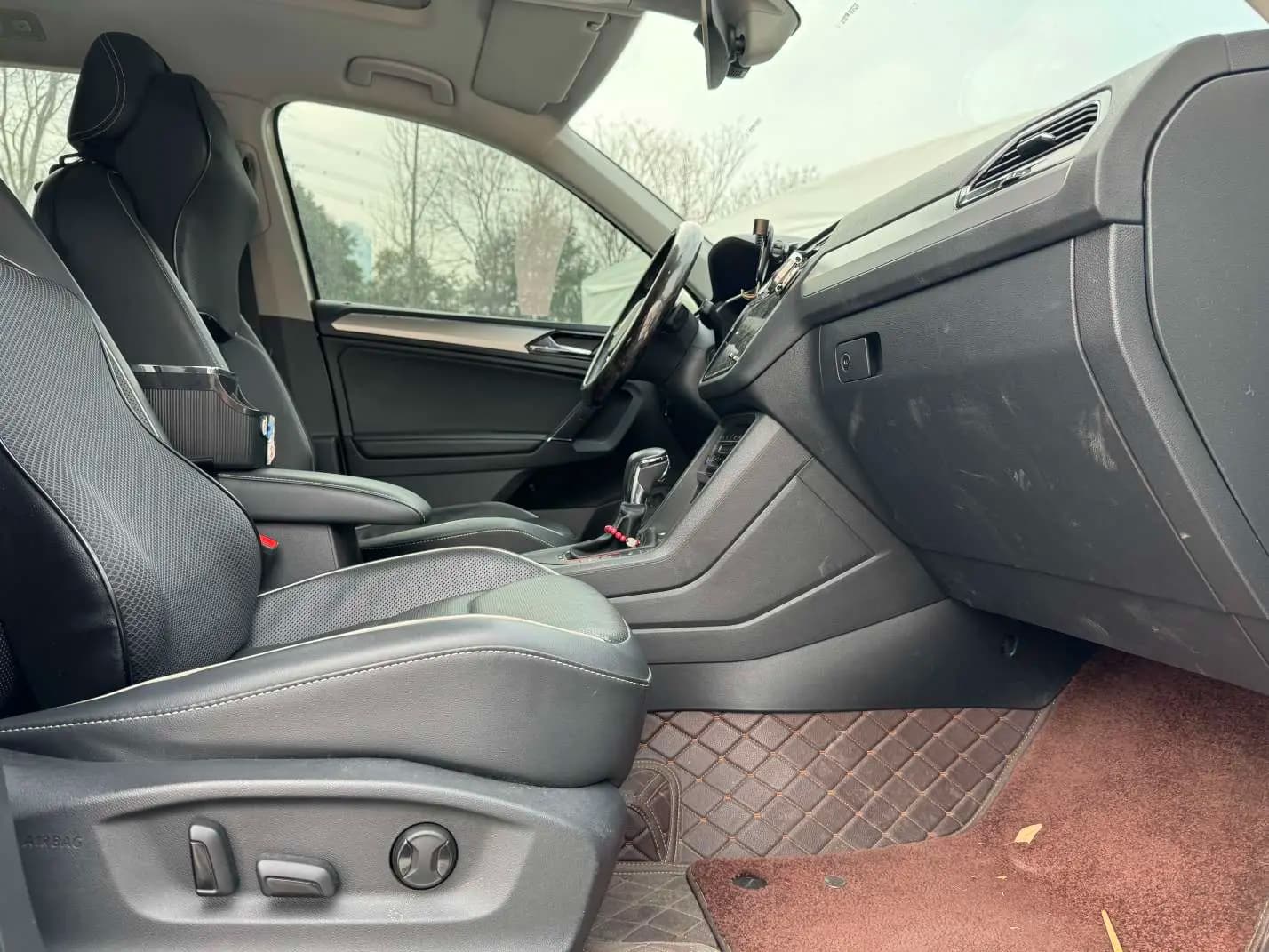 Volkswagen Tiguan L PHEV 2021 г. 55101 км. — фото 15