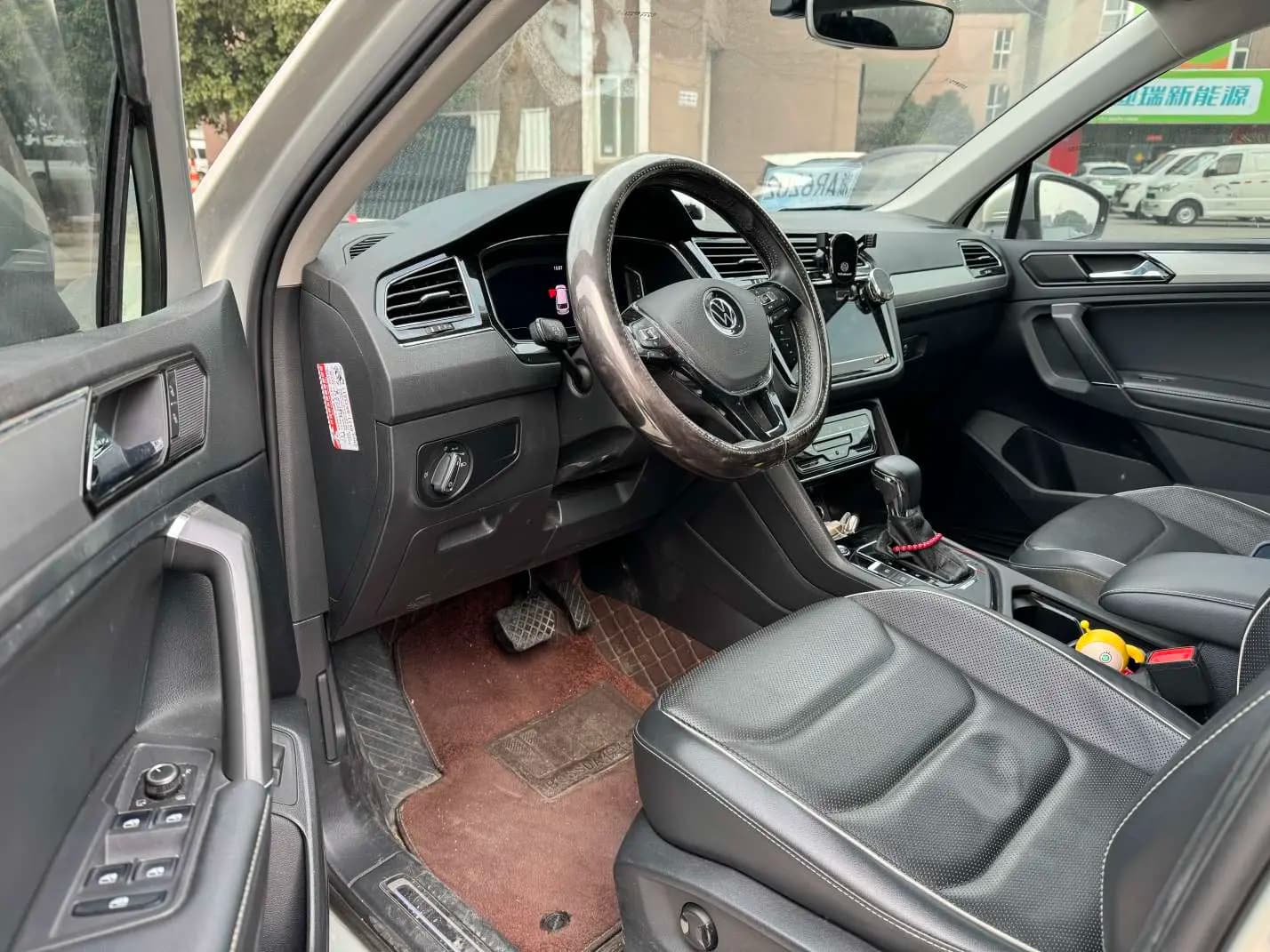 Volkswagen Tiguan L PHEV 2021 г. 55101 км. — фото 16
