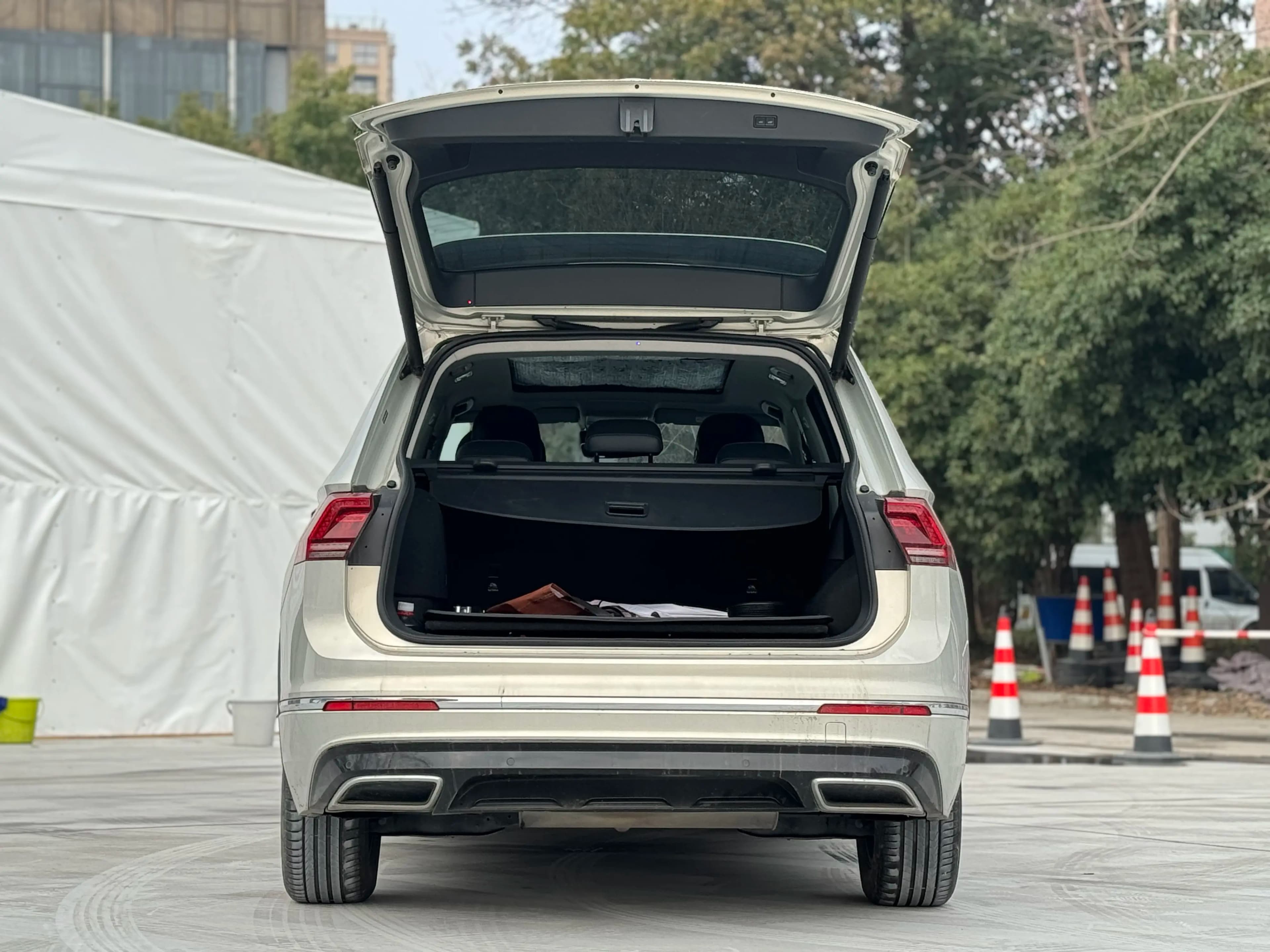 Volkswagen Tiguan L PHEV 2021 г. 55101 км. — фото 9