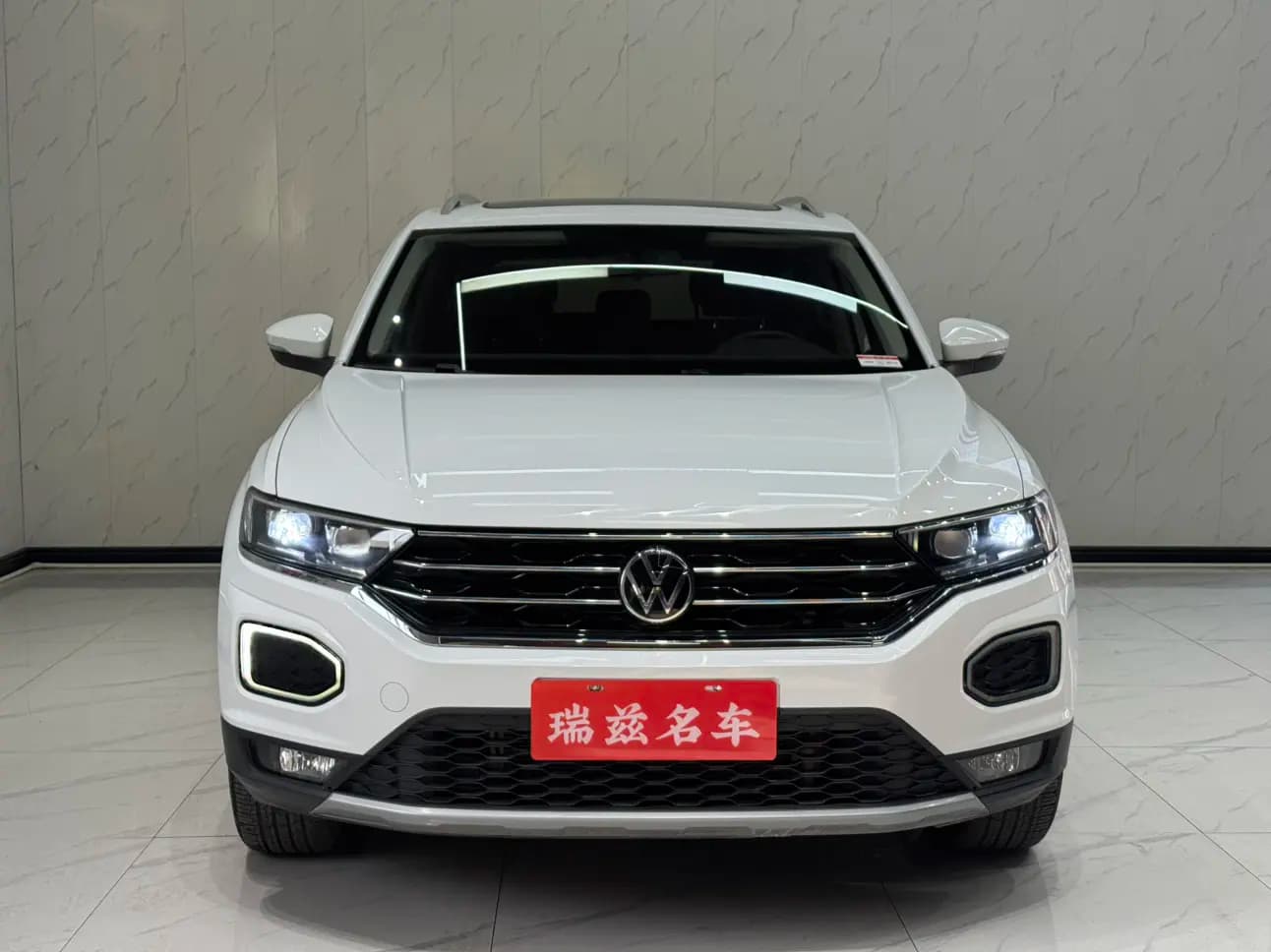 Volkswagen T-Roc 2022 г. 31009 км. — фото 2