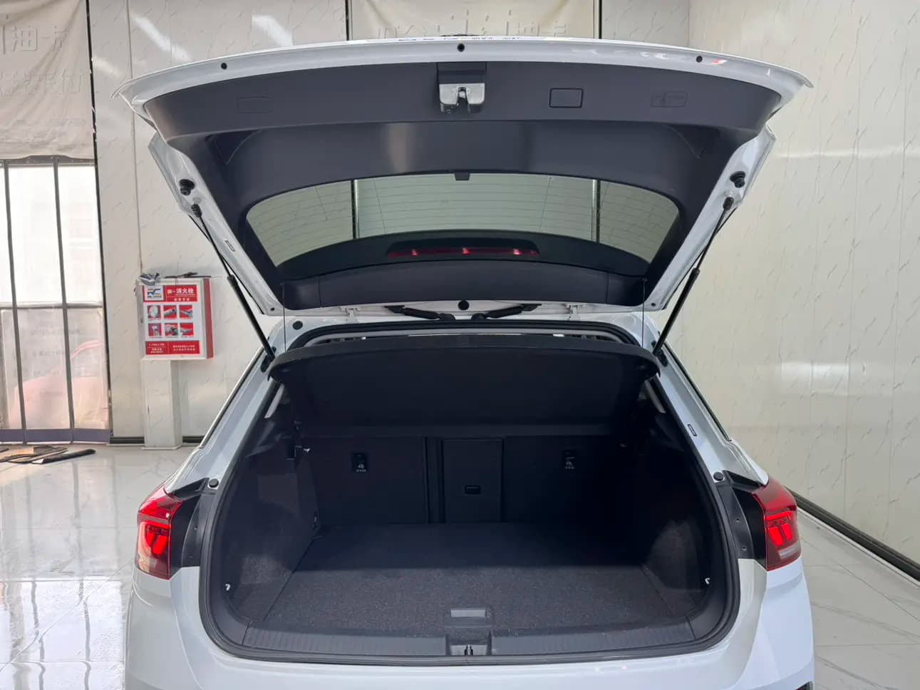 Volkswagen T-Roc 2022 г. 31009 км. — фото 15