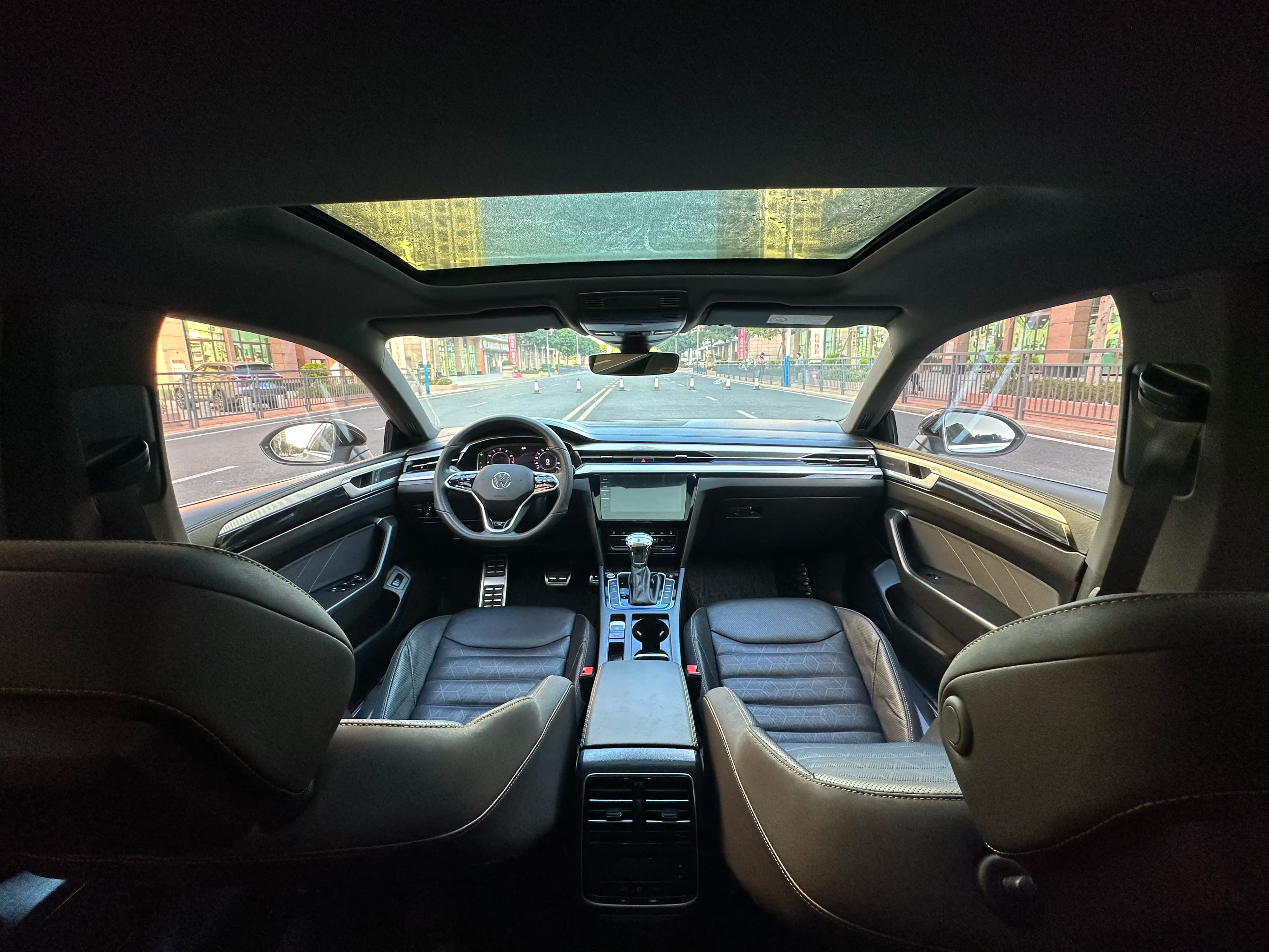 Volkswagen Arteon 2021 г. 70113 км. — фото 15