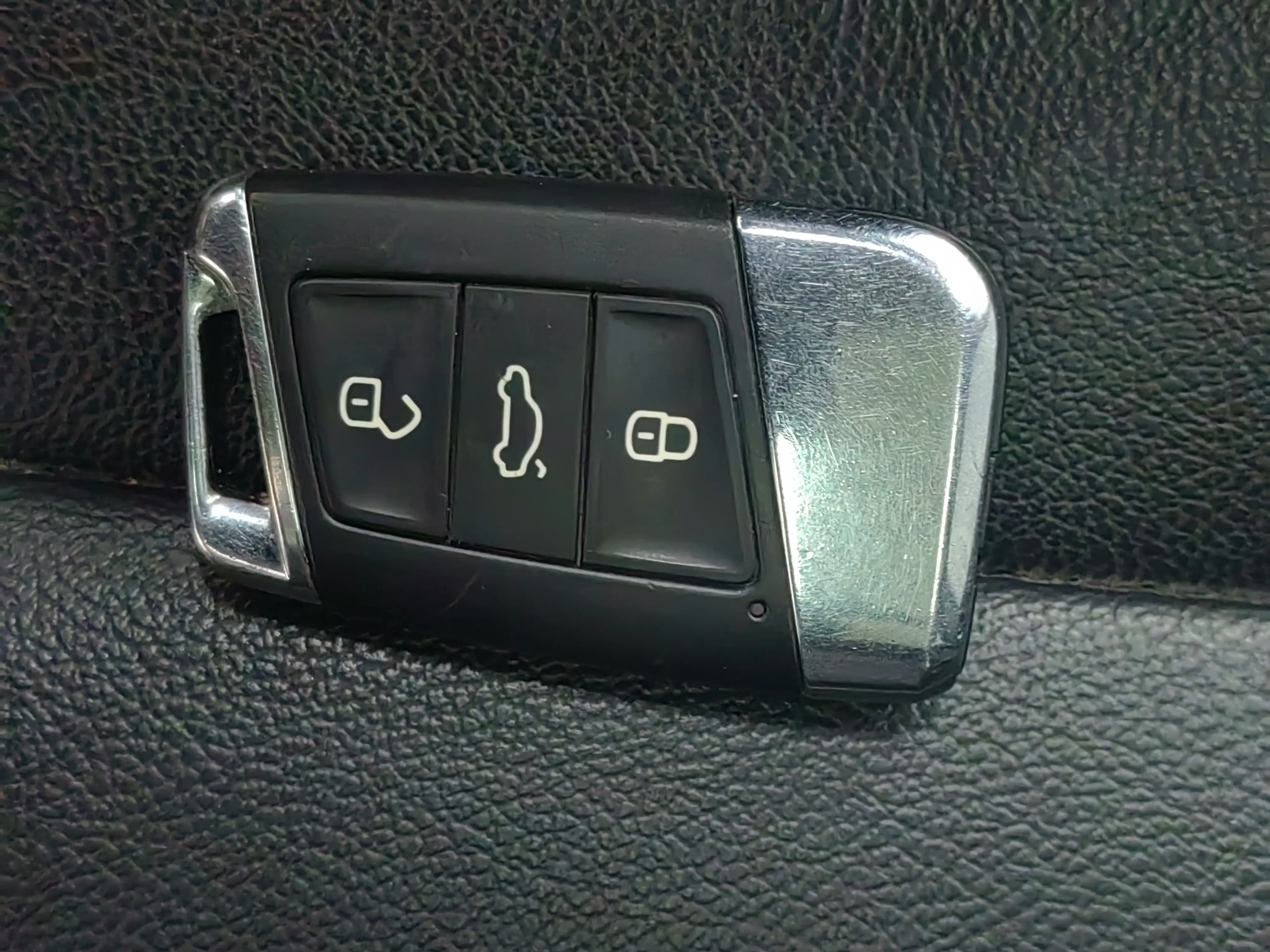 Volkswagen Magotan 2023 г. 70600 км. — фото 11