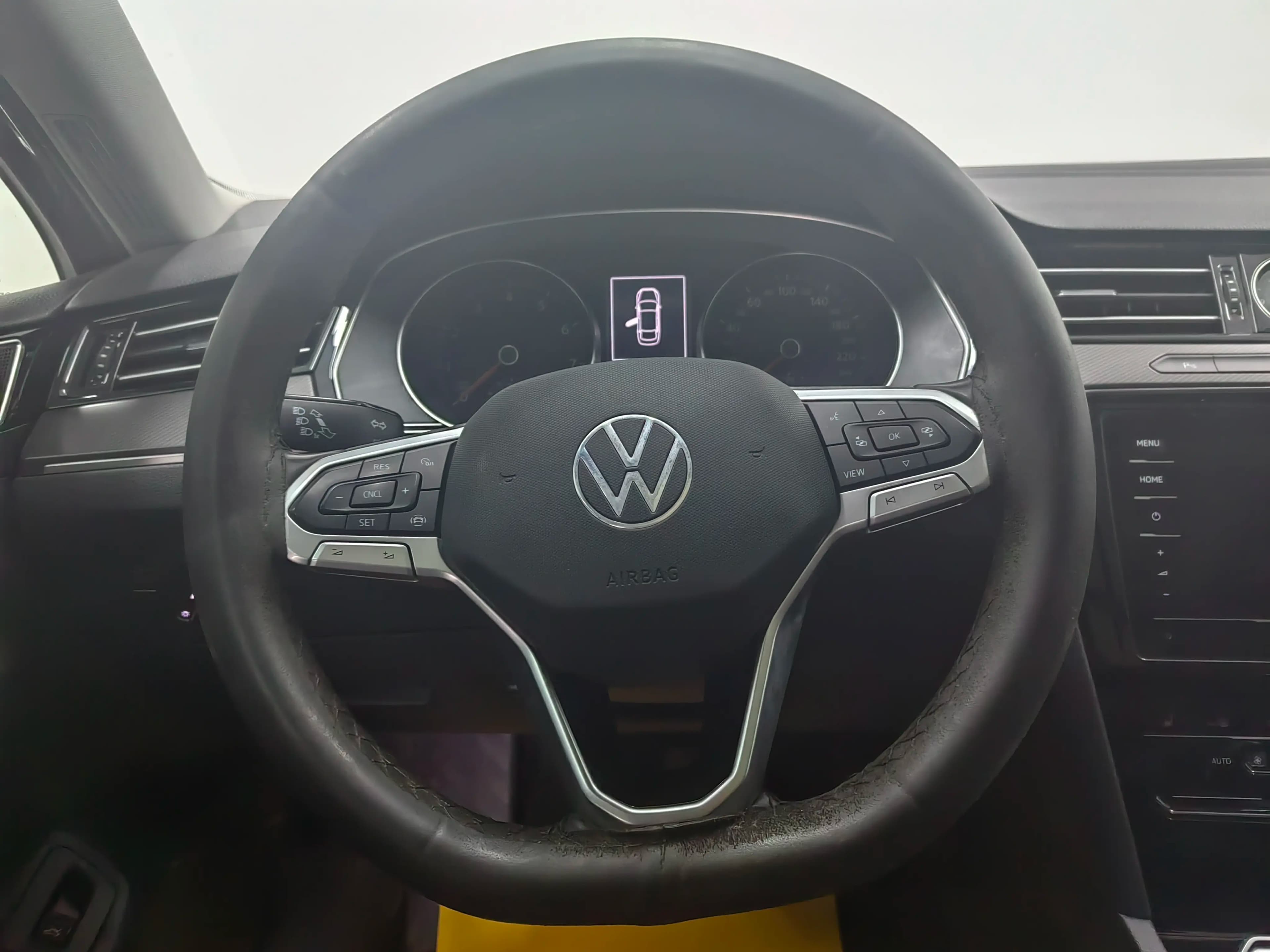 Volkswagen Magotan 2023 г. 70600 км. — фото 16