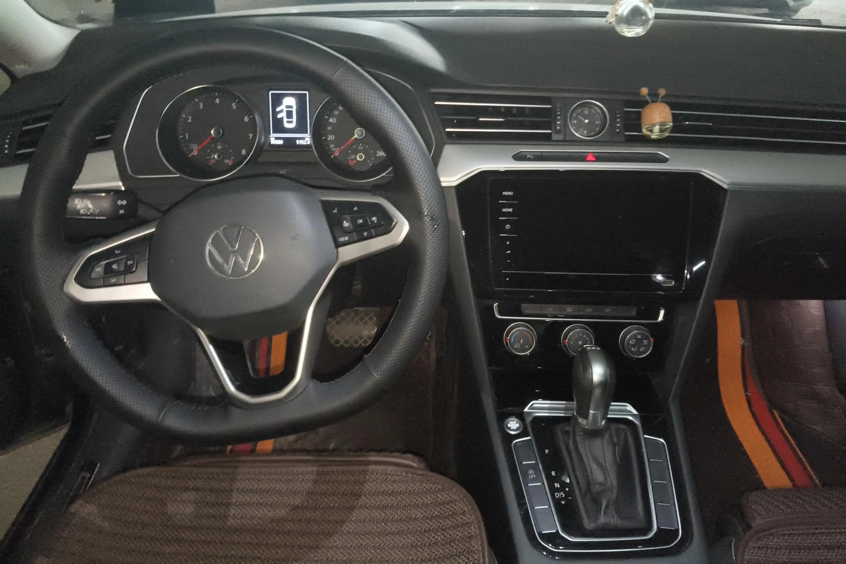 Volkswagen Magotan 2021 г. 90100 км. — фото 14