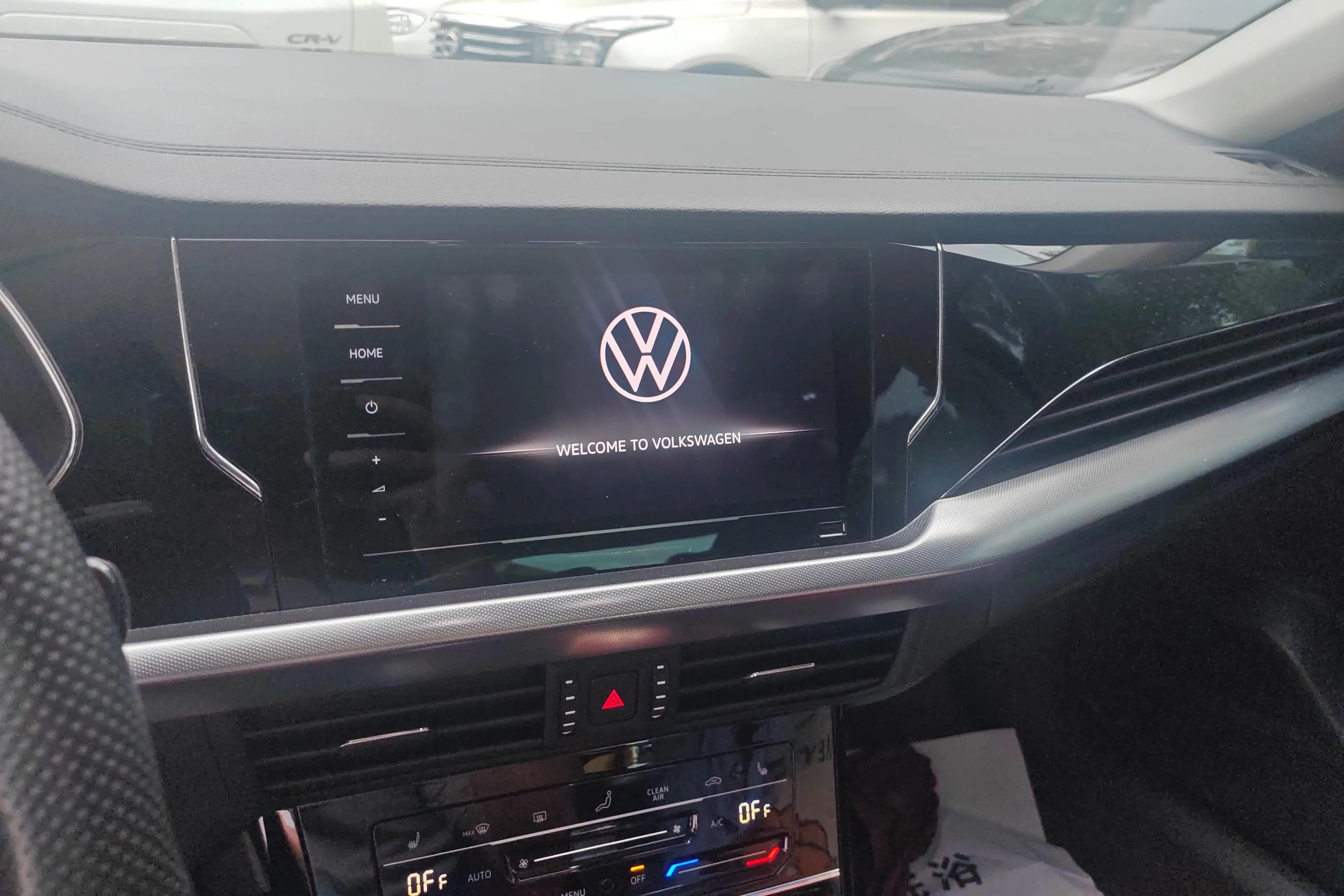 Volkswagen Passat 2022 г. 43830 км. — фото 13