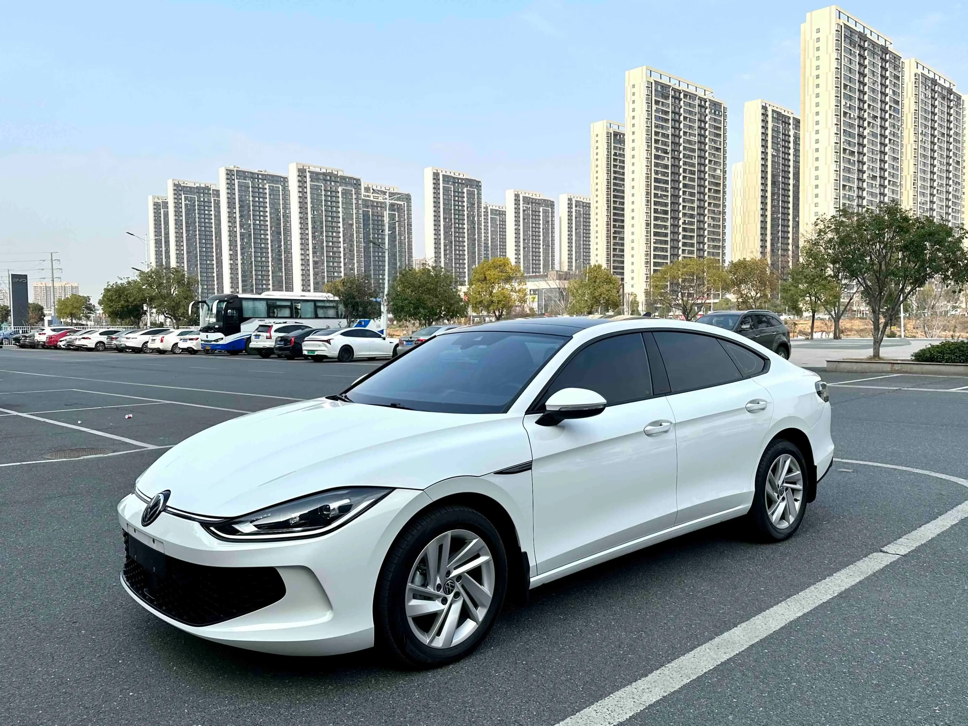 Volkswagen Lamando 2023 г. 27146 км.