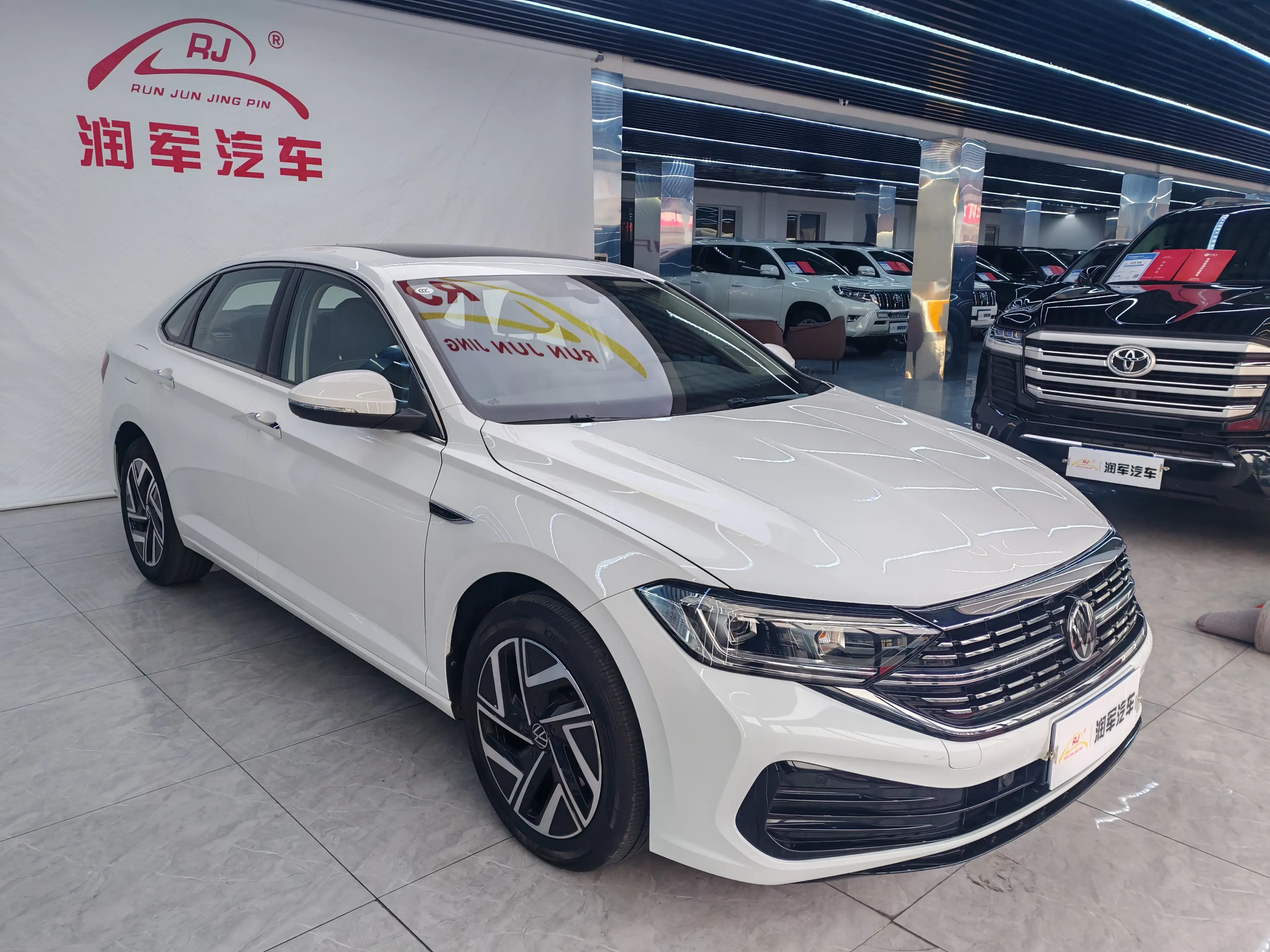 Volkswagen Sagitar 2023 г. 19800 км. — фото 3