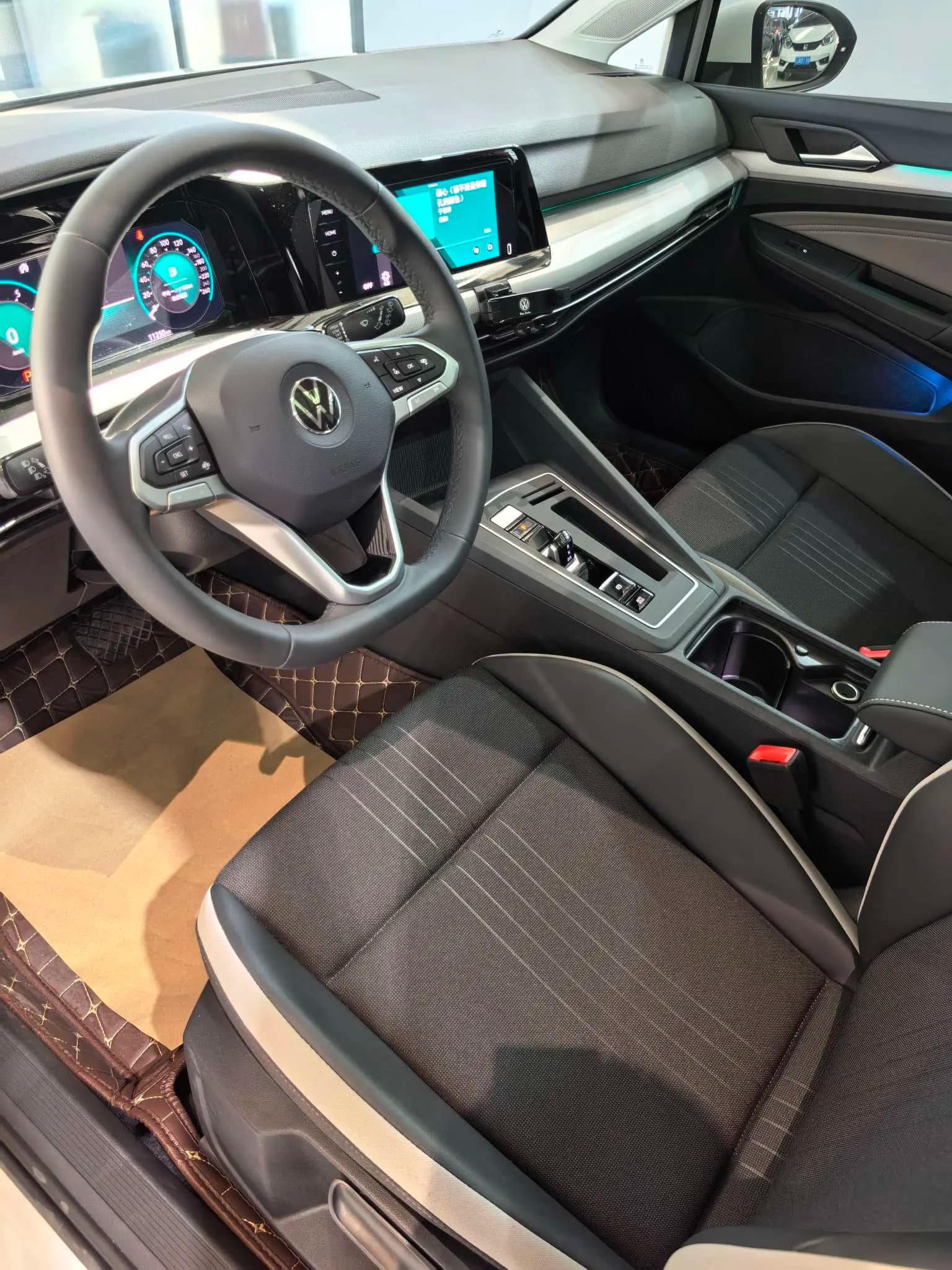 Volkswagen Golf 2022 г. 11000 км. — фото 7