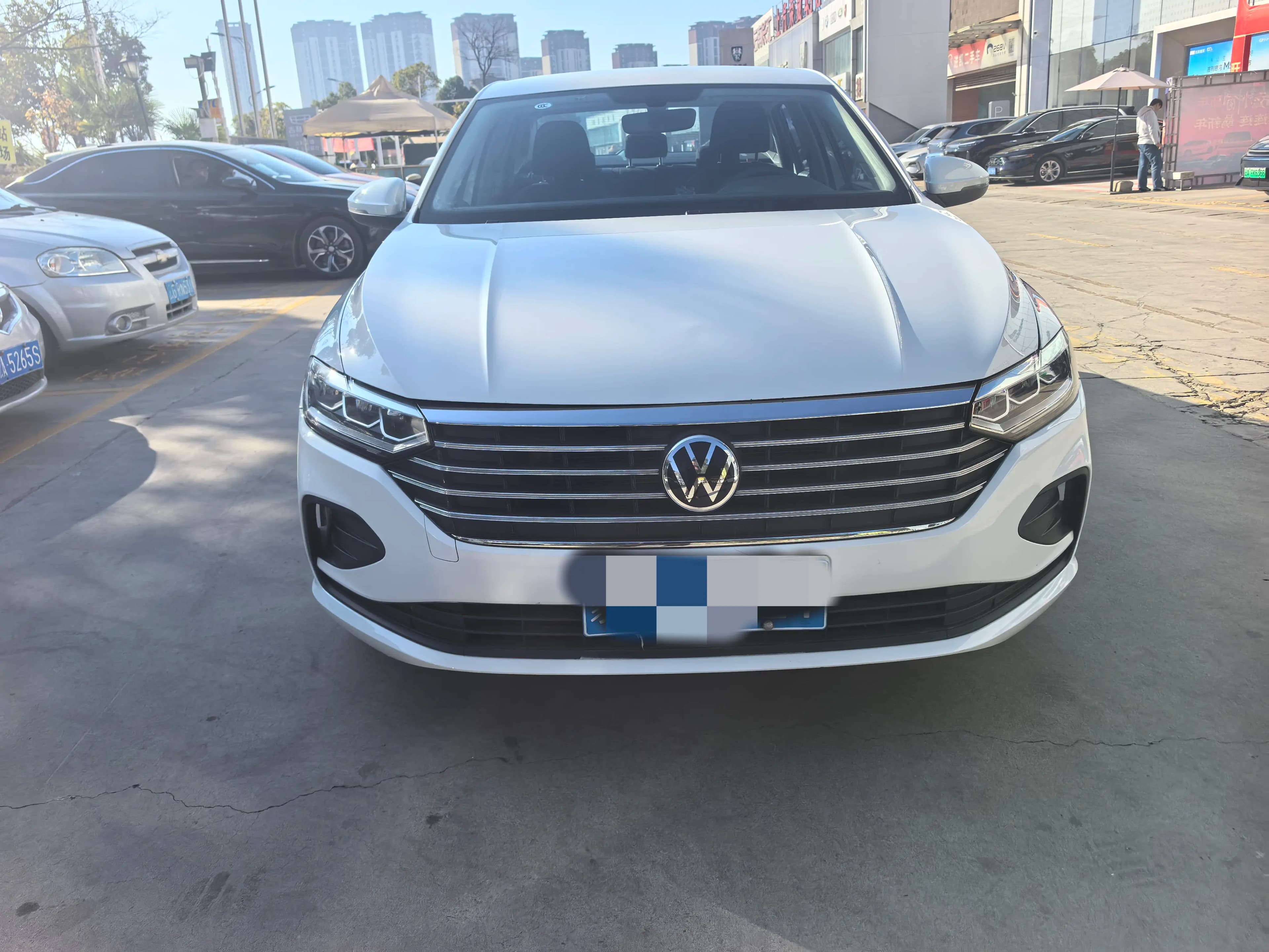 Volkswagen Lavida 2023 г. 55060 км. — фото 2